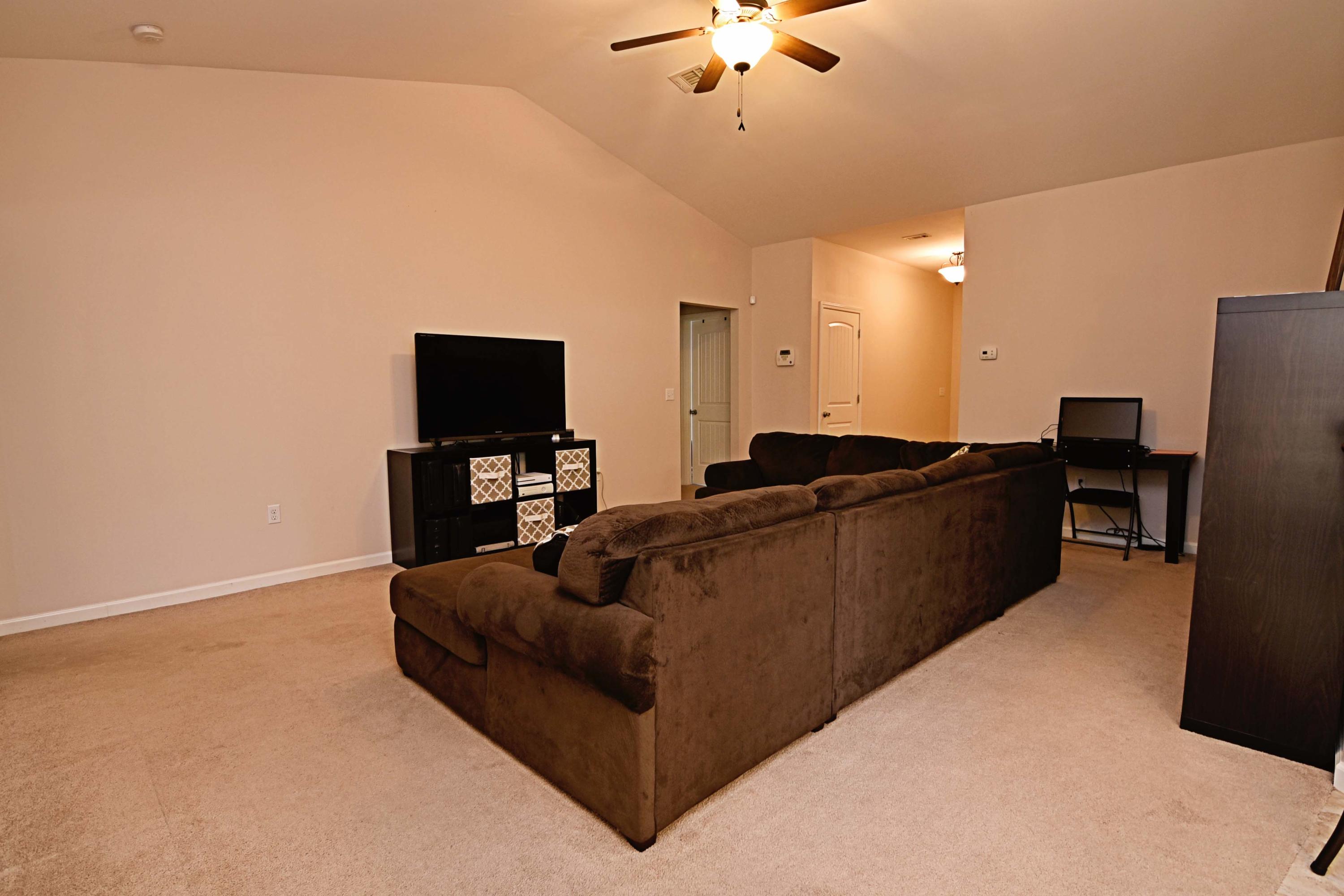 VALPARAISO PINECREST 6 - Residential