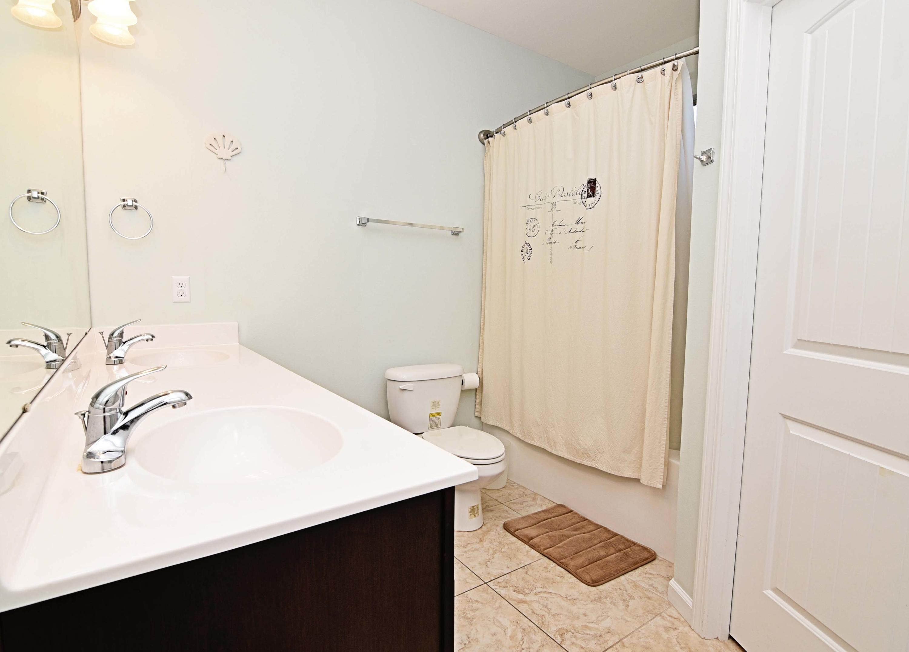 VALPARAISO PINECREST 6 - Residential