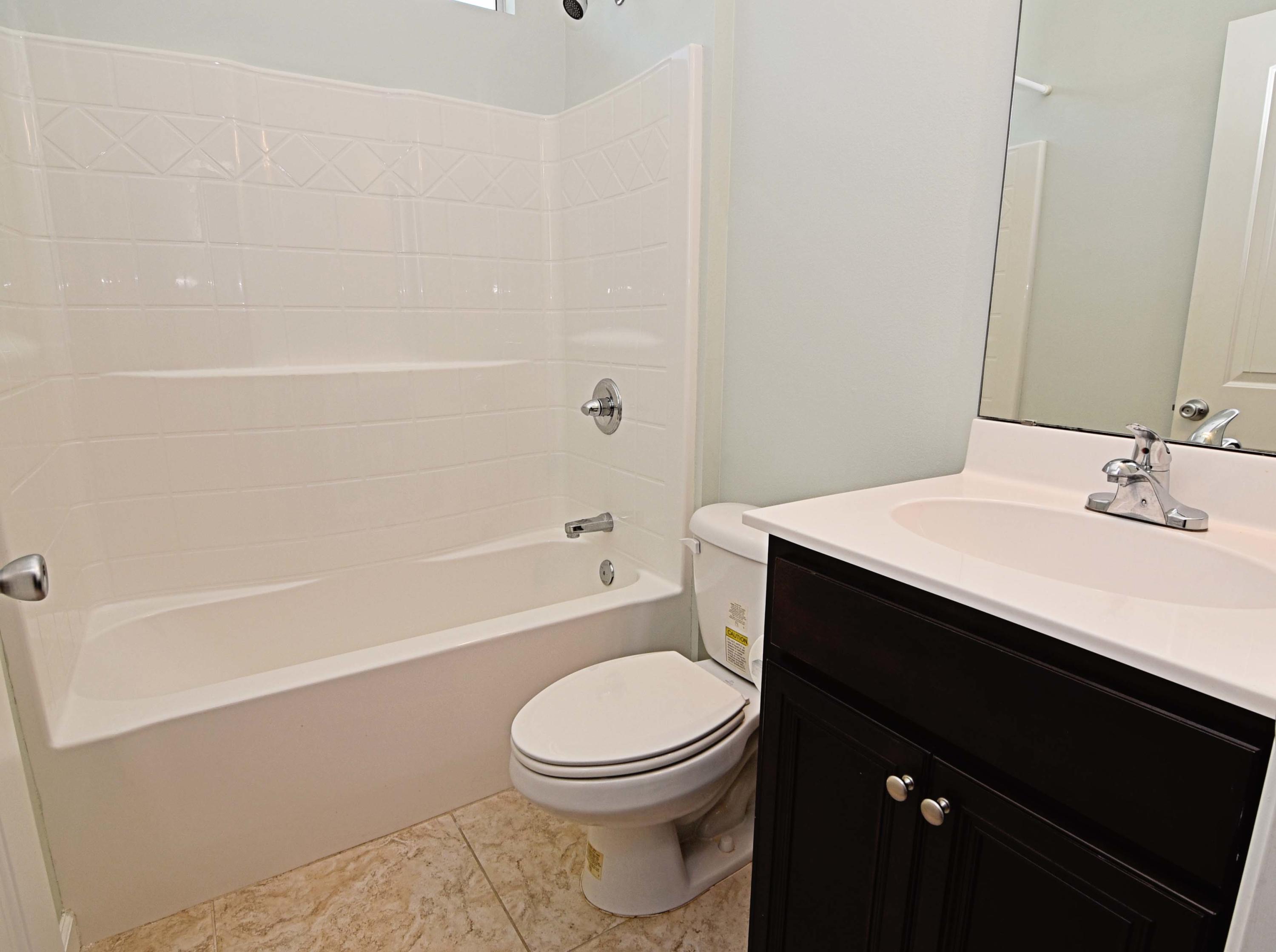 VALPARAISO PINECREST 6 - Residential