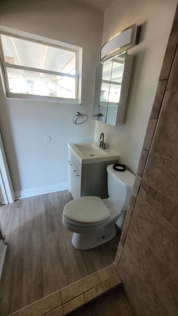 BRYN MAWR PARK 1ST ADDN - Residential Lease