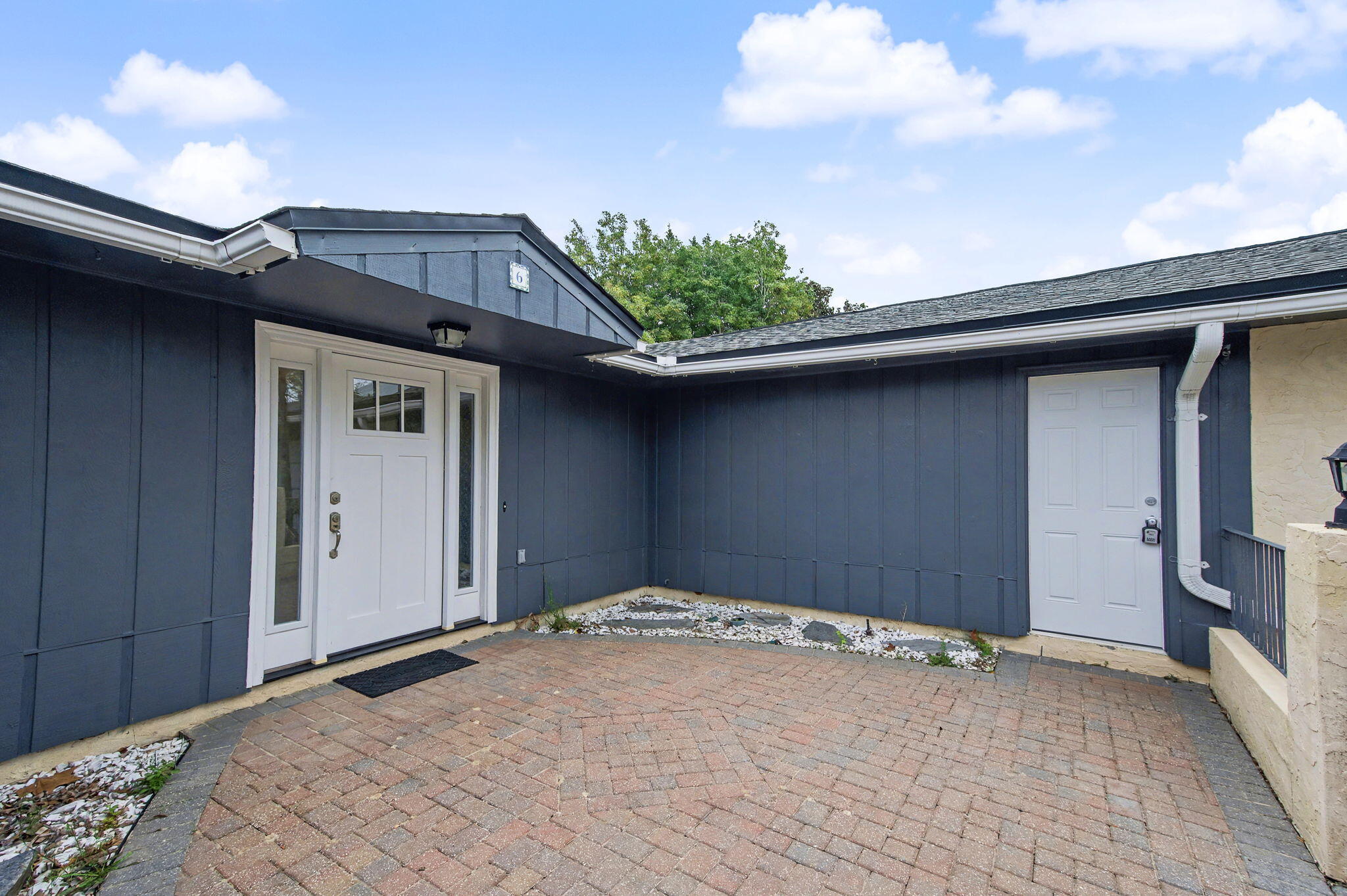 LAKE LORRAINE ESTATES - Residential Lease