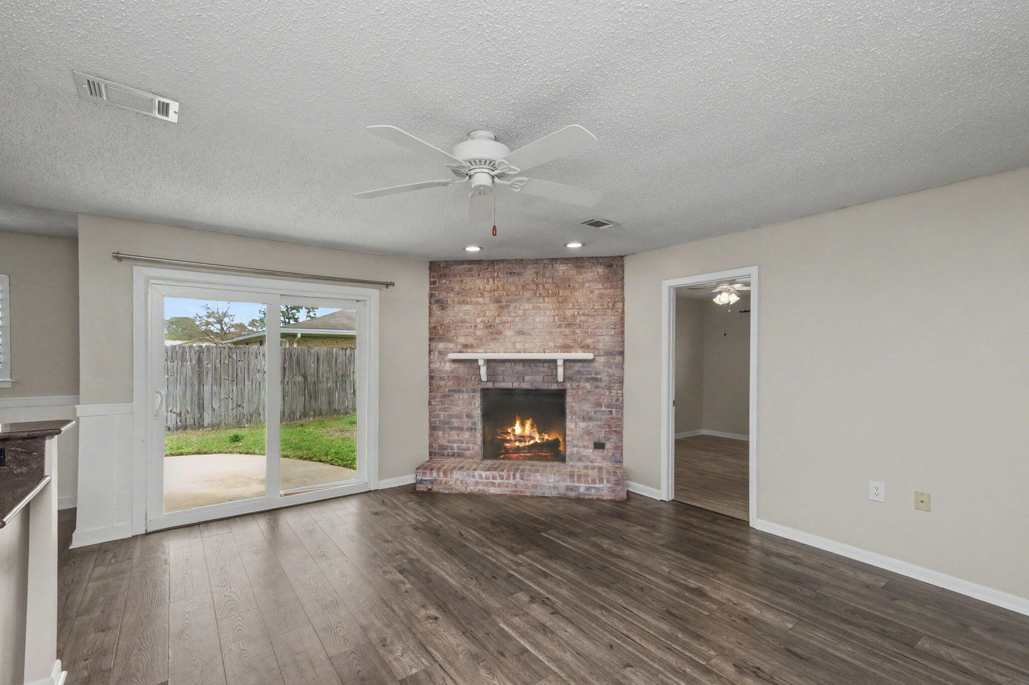 LAKE LORRAINE ESTATES - Residential Lease