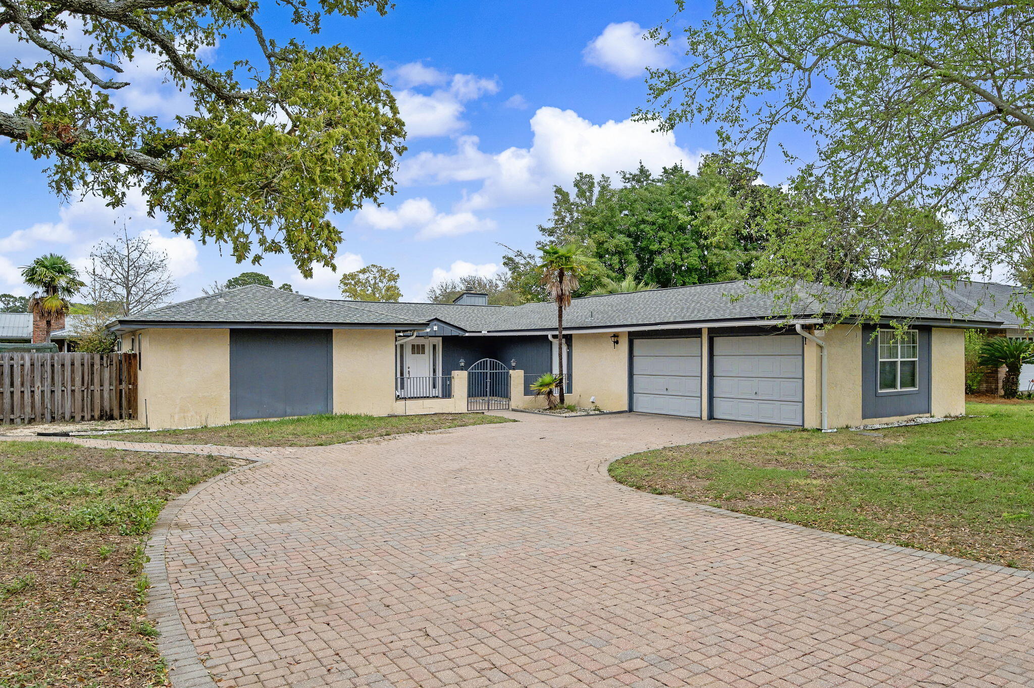 LAKE LORRAINE ESTATES - Residential Lease