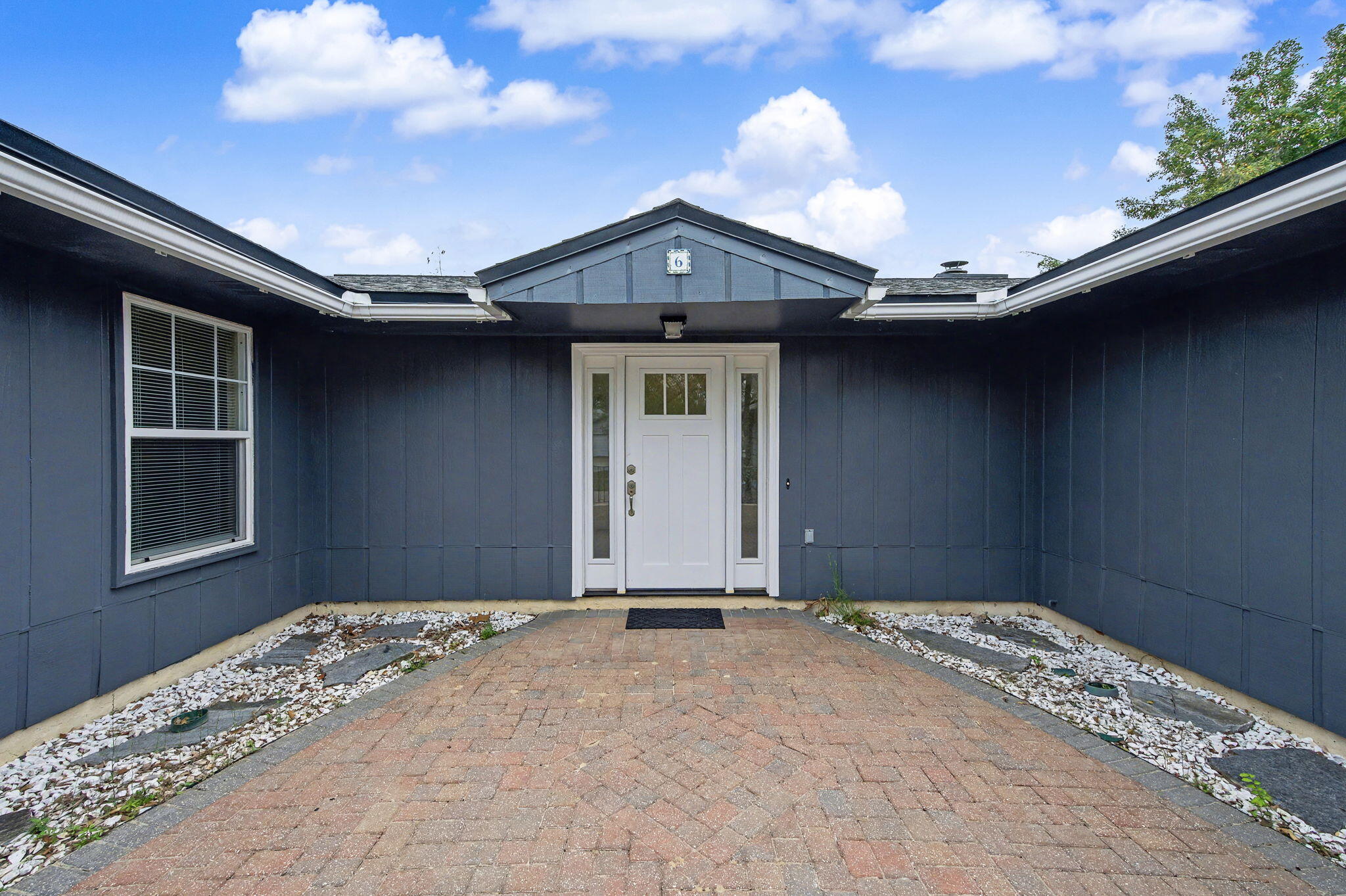 LAKE LORRAINE ESTATES - Residential Lease