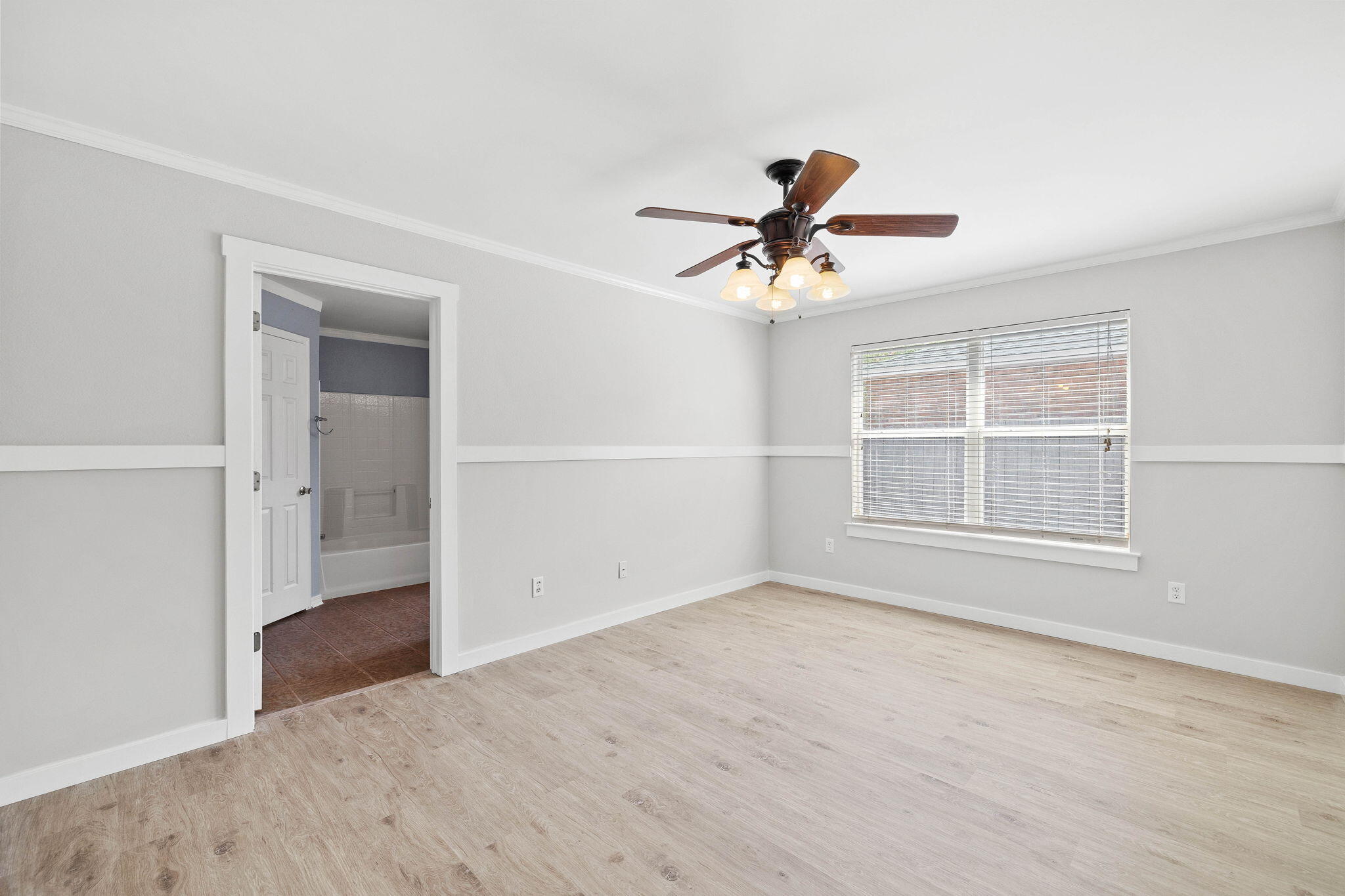 HIDDEN SHORES - Residential