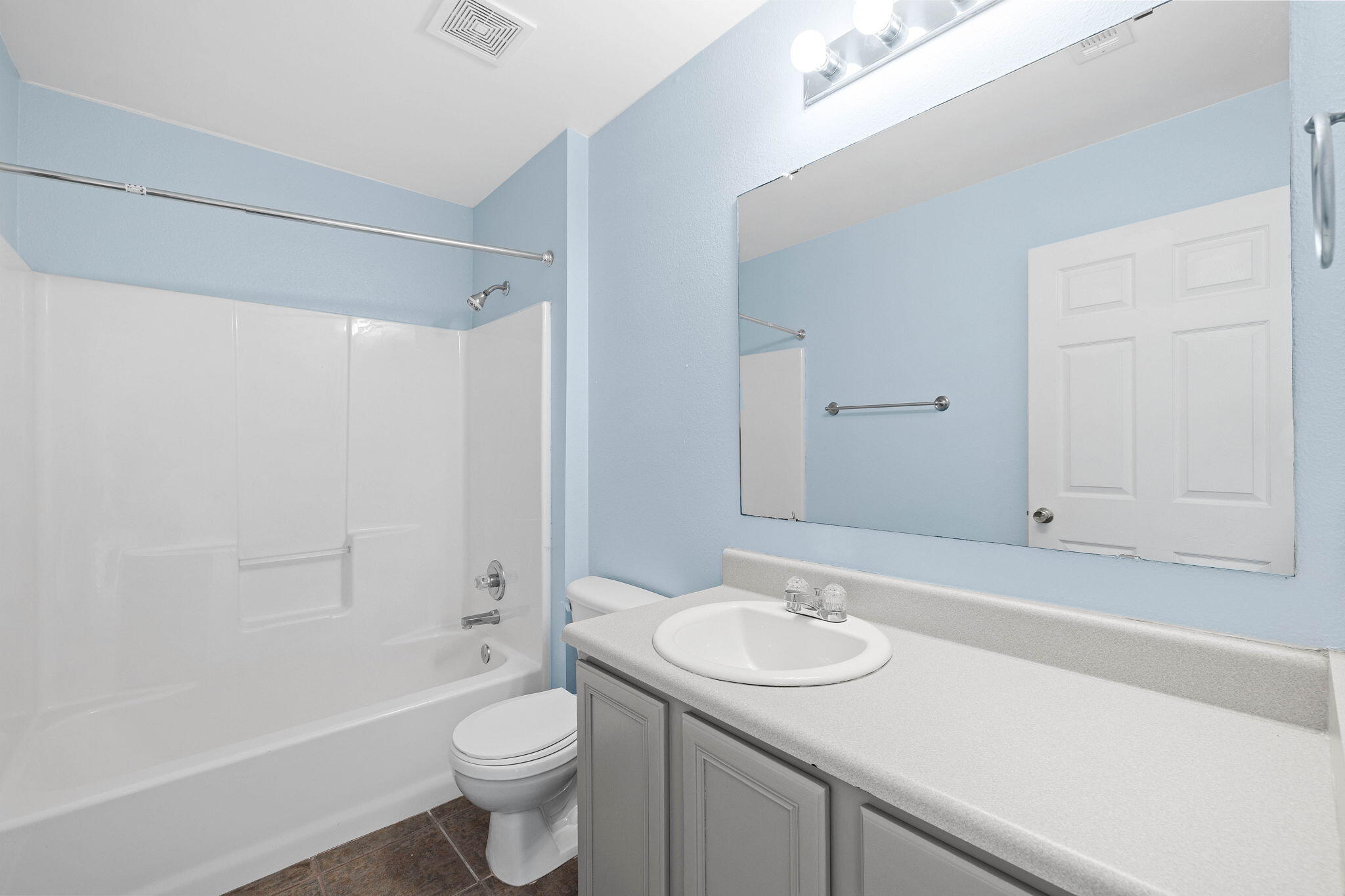 HIDDEN SHORES - Residential