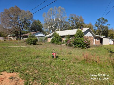 697 E Long Drive Crestview FL 32539