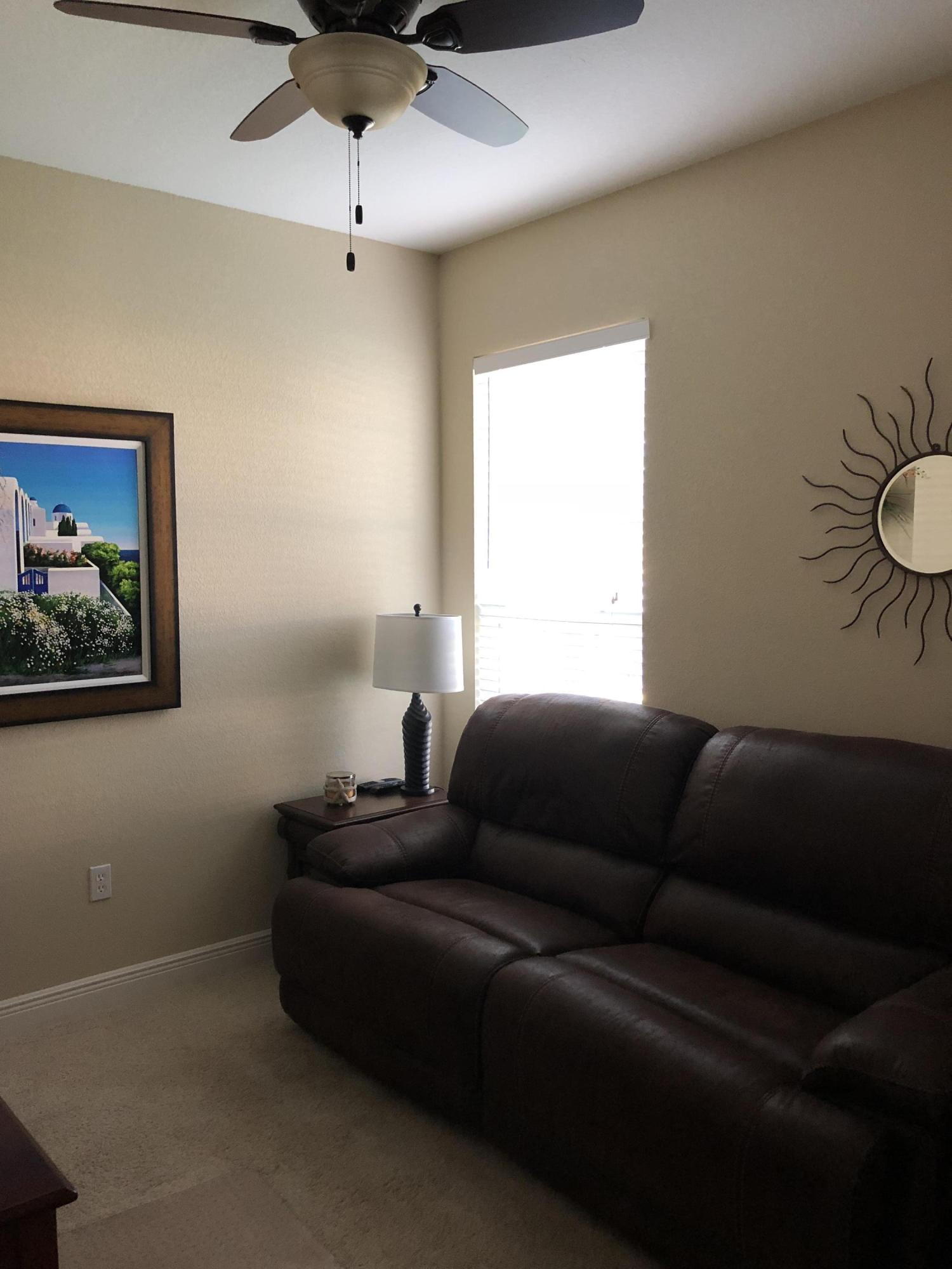 DIAMOND LAKES - Residential