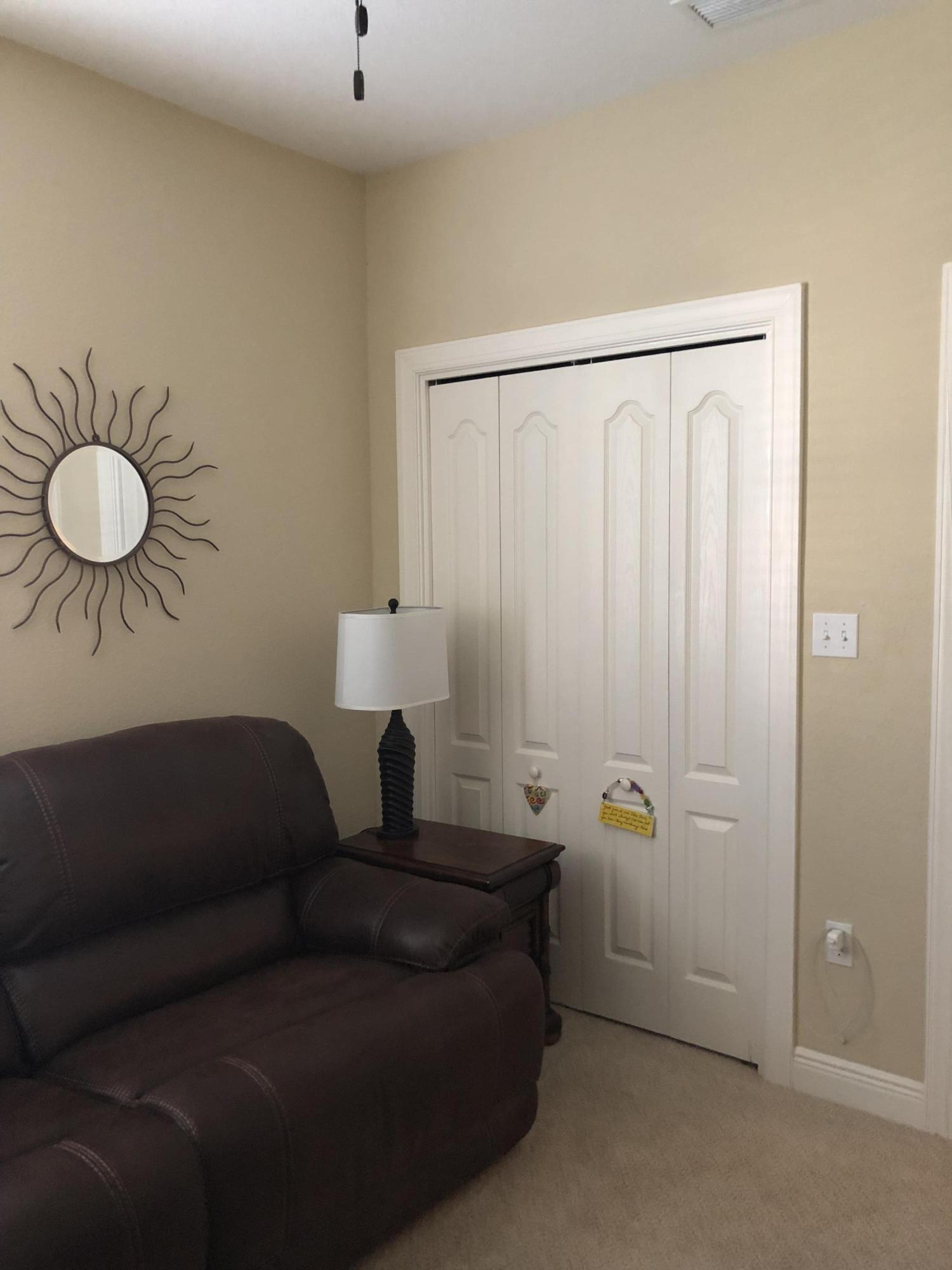 DIAMOND LAKES - Residential