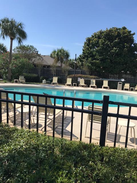 DIAMOND LAKES - Residential