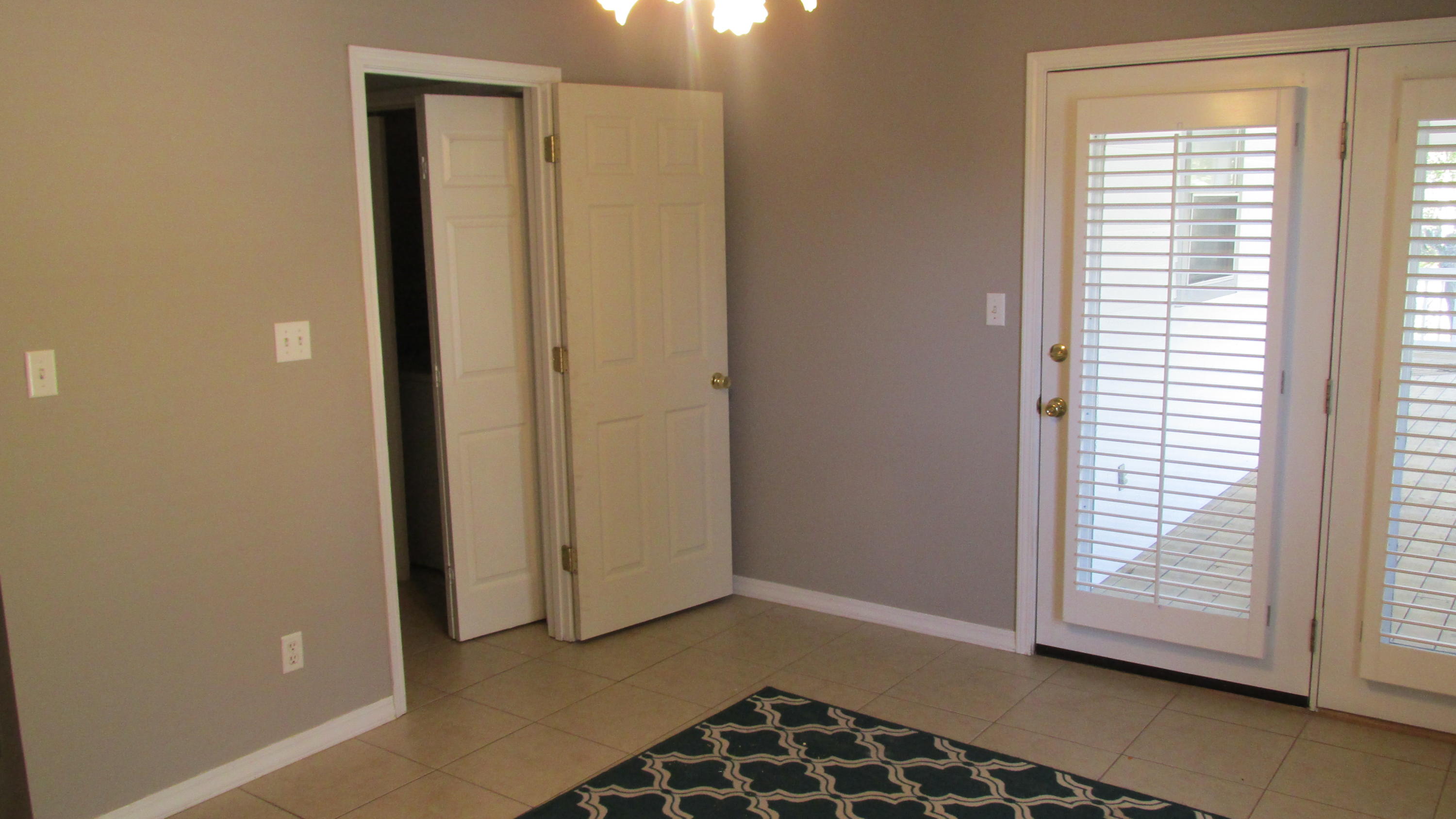 CRYSTAL BEACH - Residential Lease