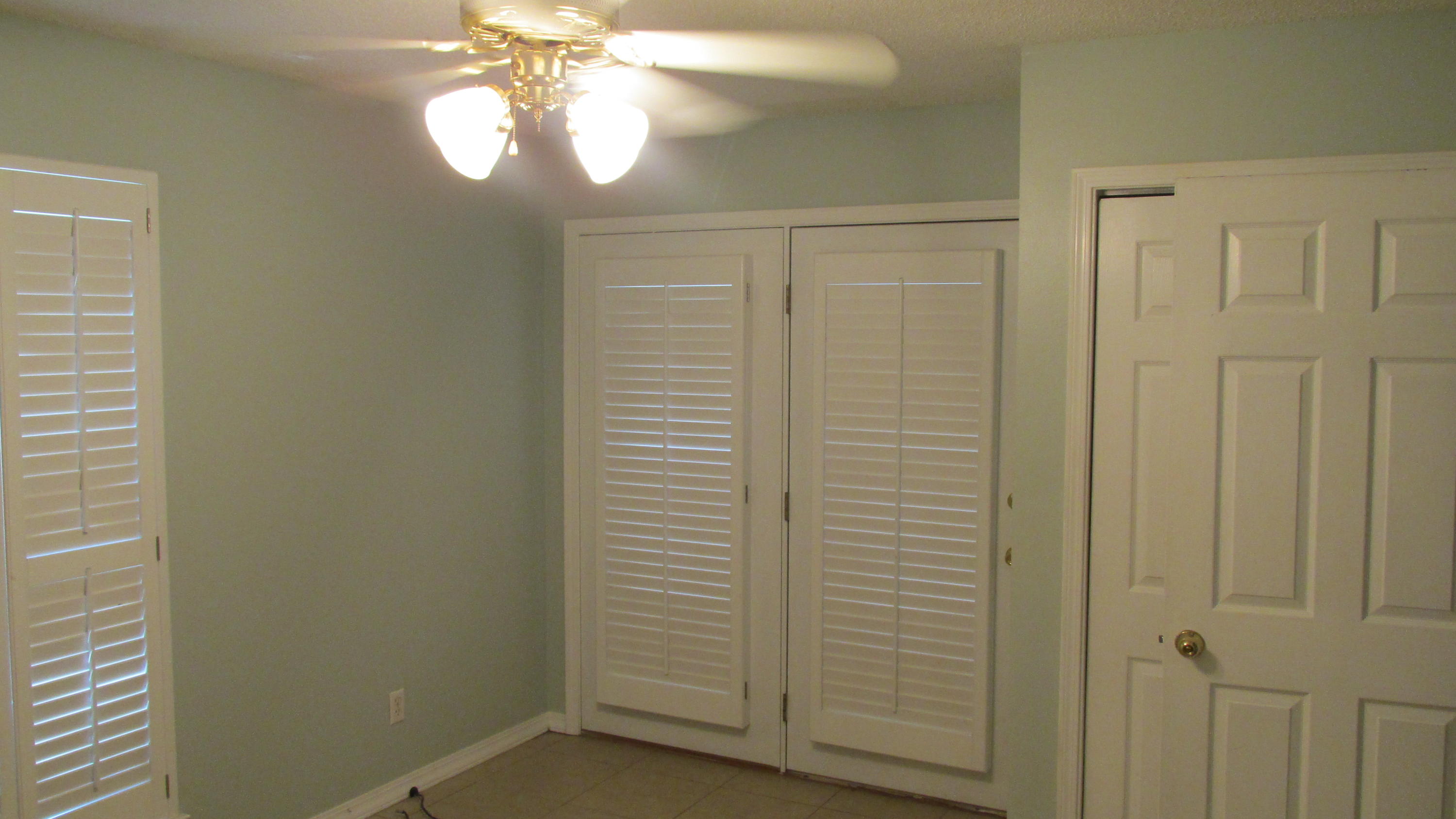 CRYSTAL BEACH - Residential Lease