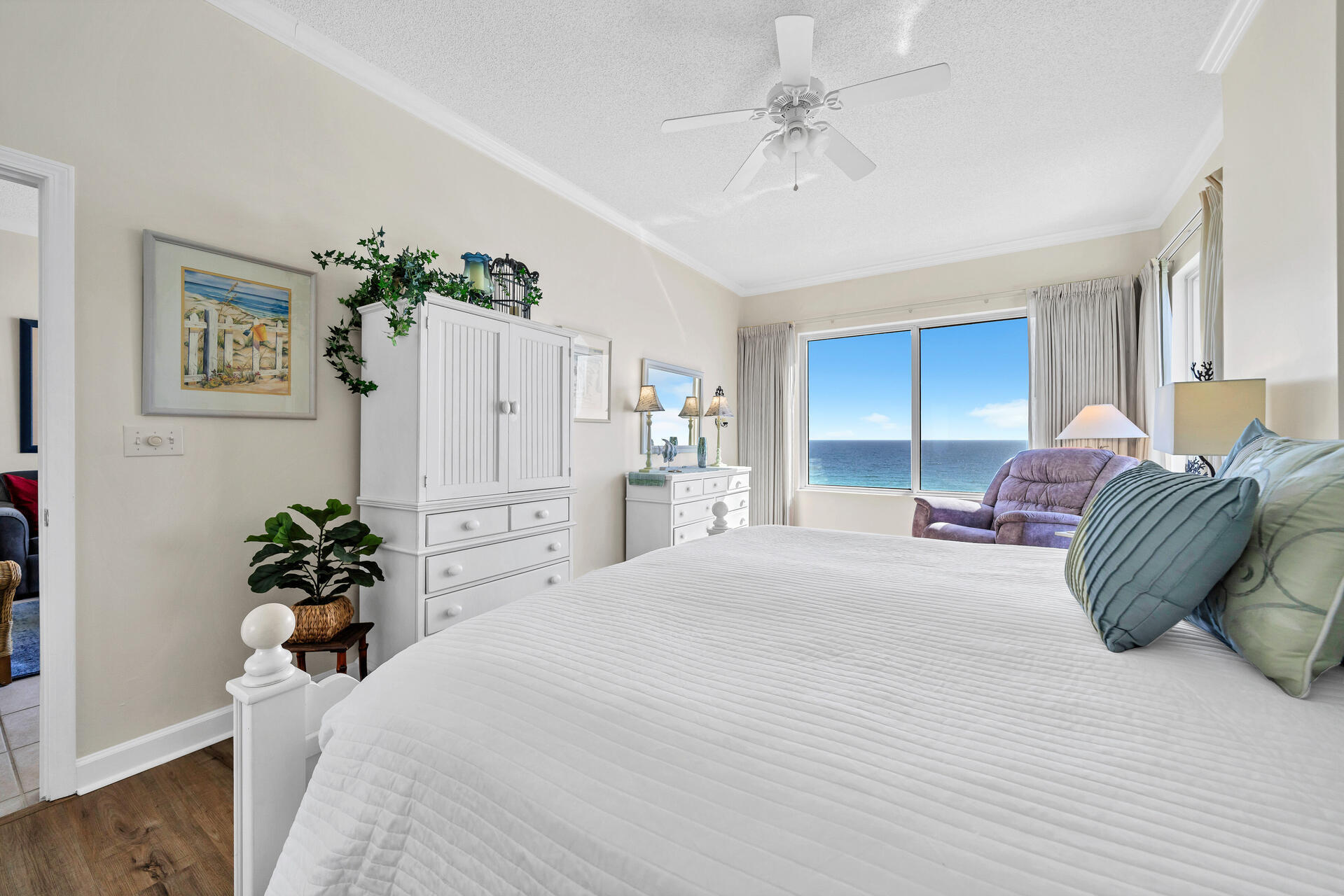 LEEWARD KEY - Residential