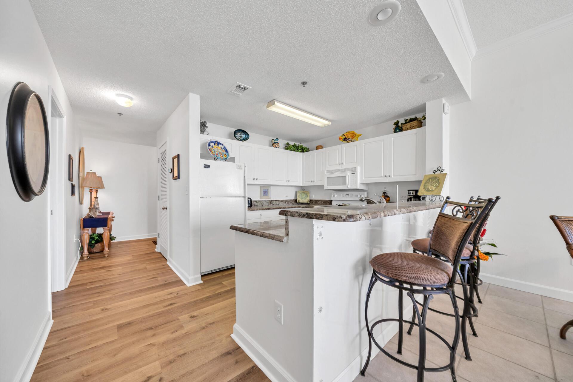 LEEWARD KEY - Residential