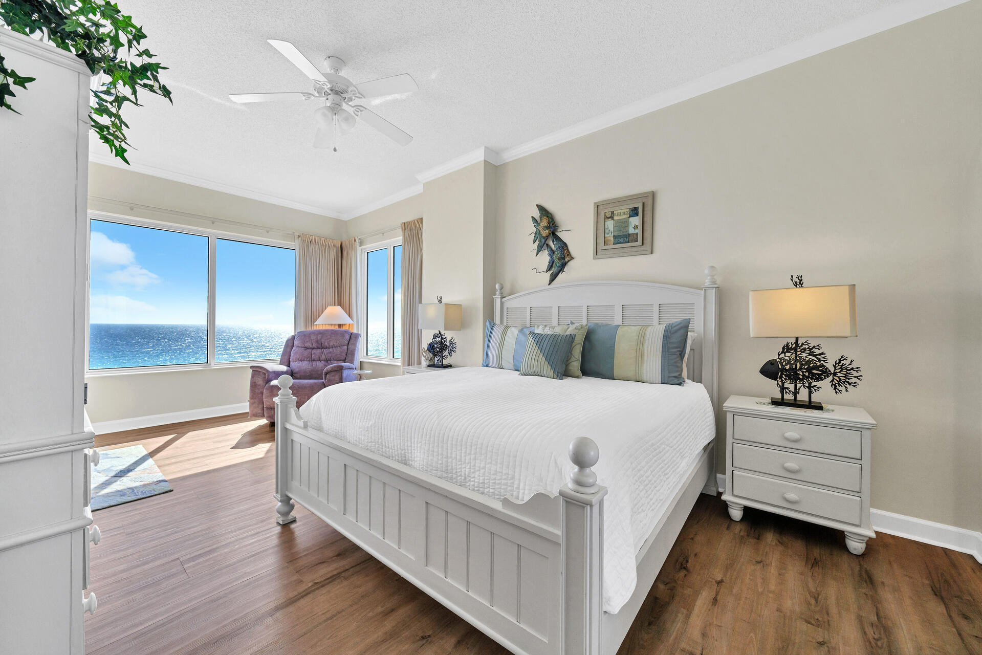 LEEWARD KEY - Residential