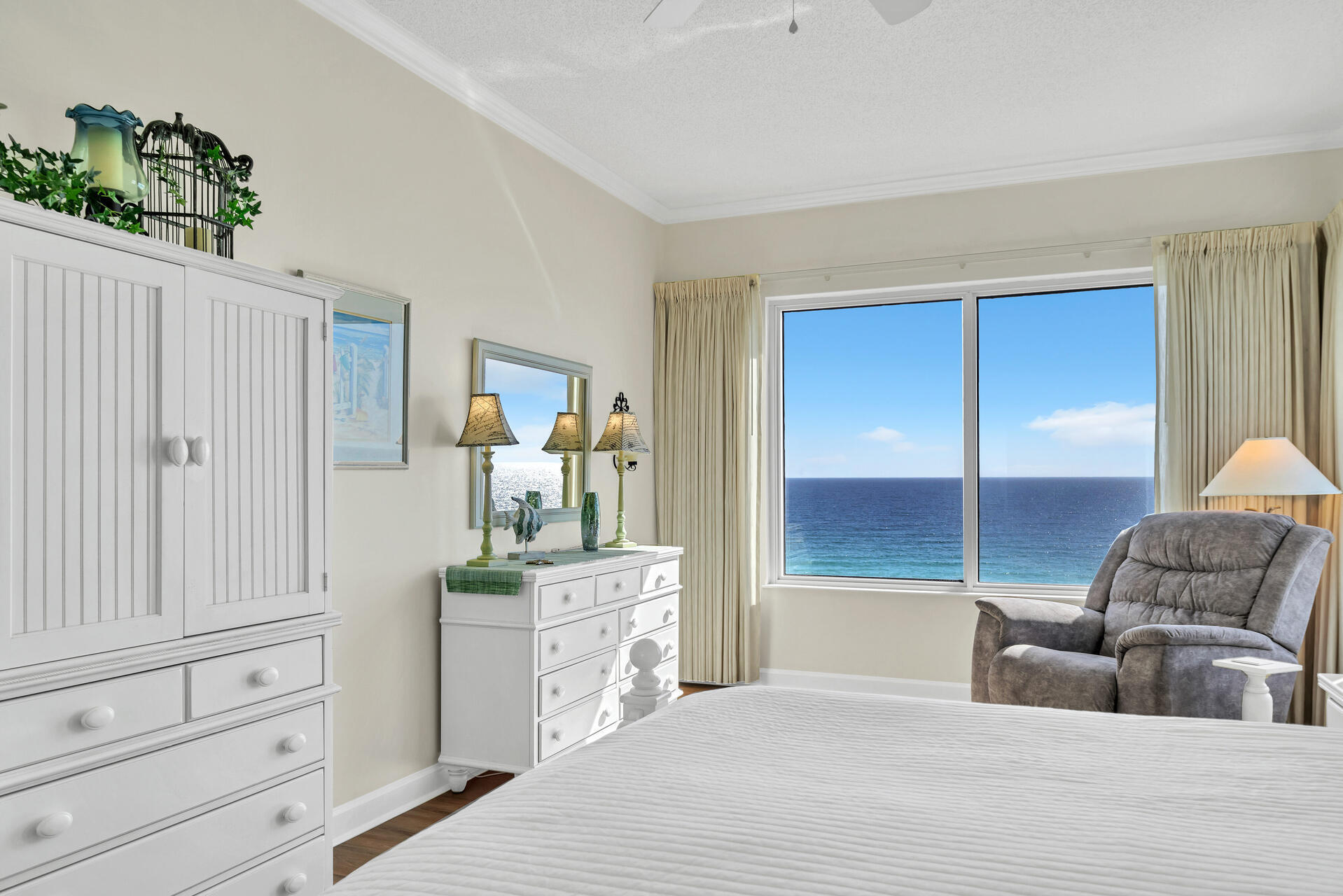 LEEWARD KEY - Residential