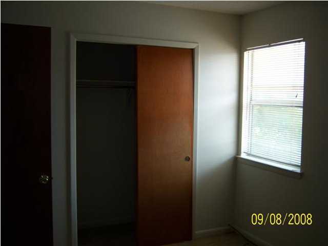 SCOTTWOOD - Residential Lease