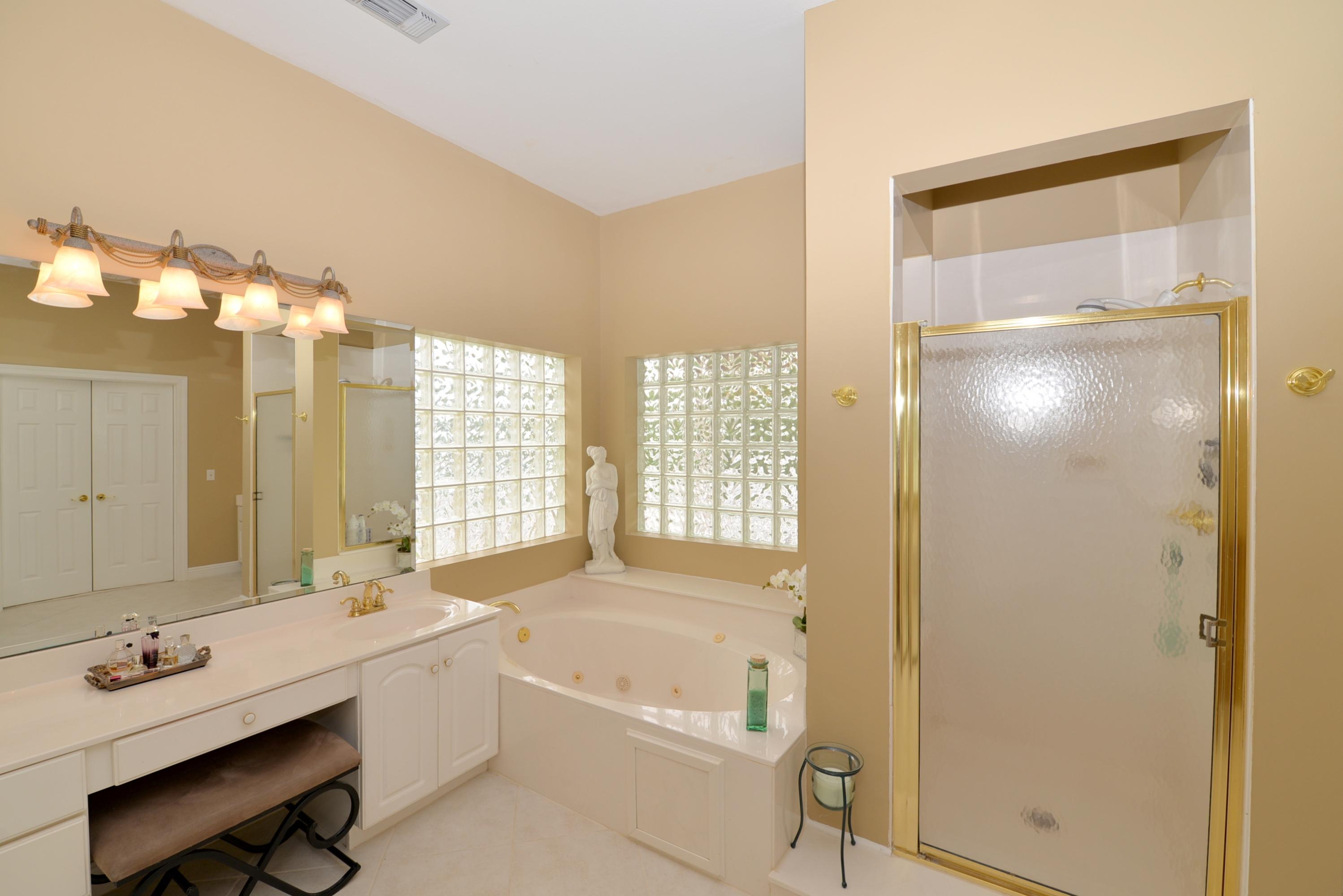 Emerald Bay - Residential