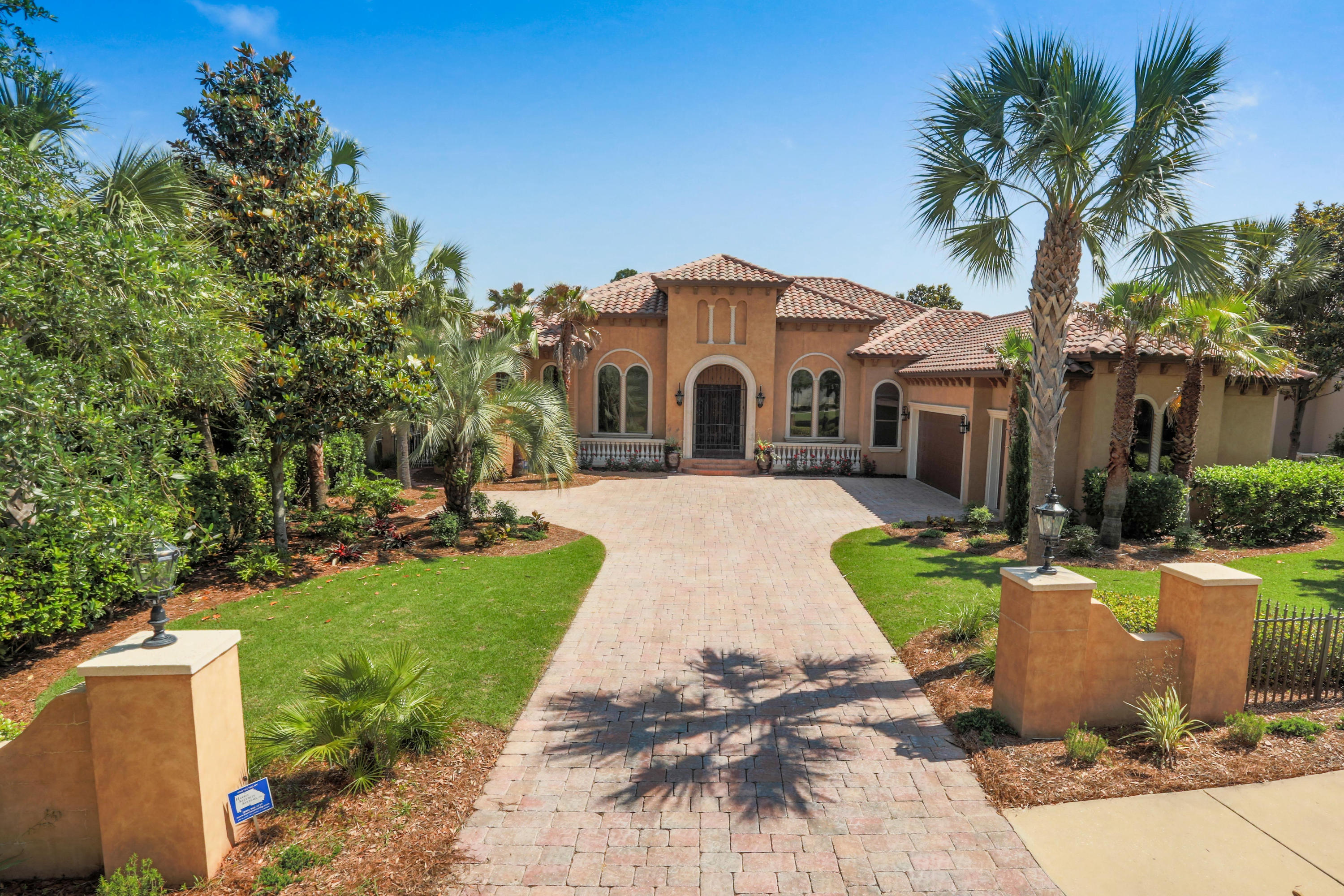 REGATTA BAY PH 1 - Residential