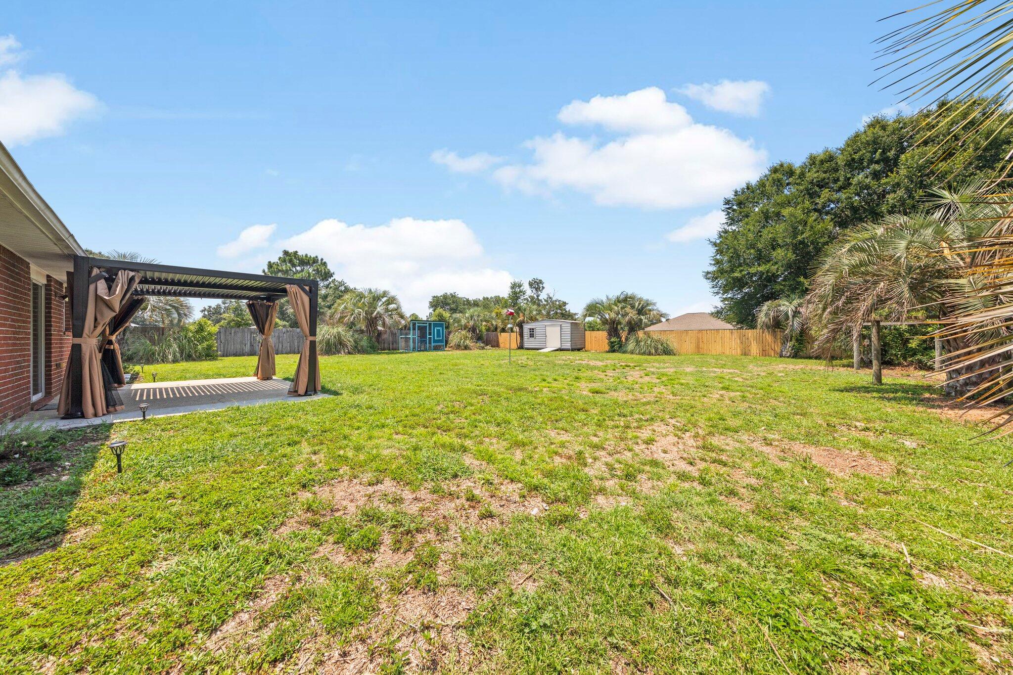 PLANTATION WOODS - Residential