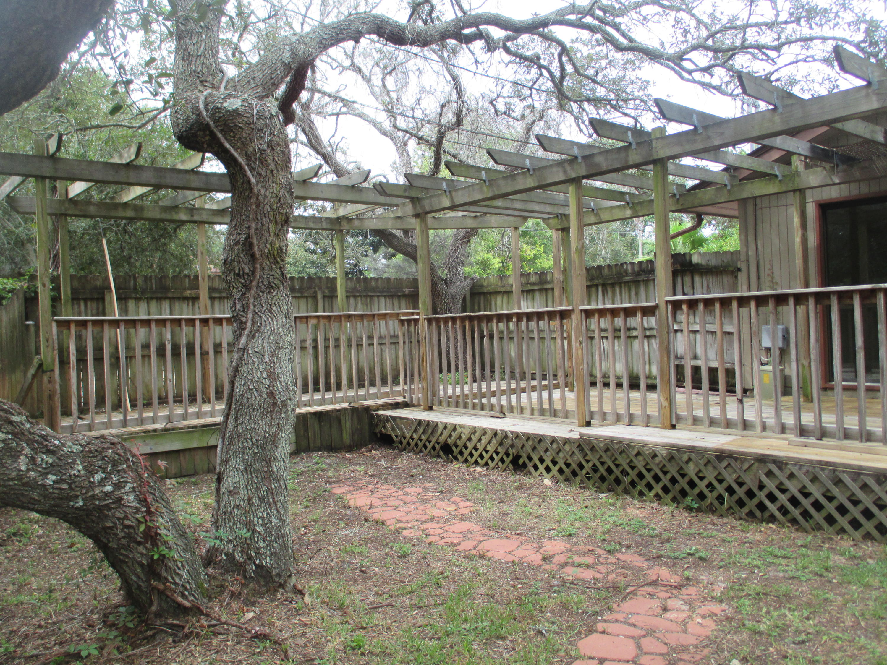 PINE RIDGE TRACE RE/SUB - Residential