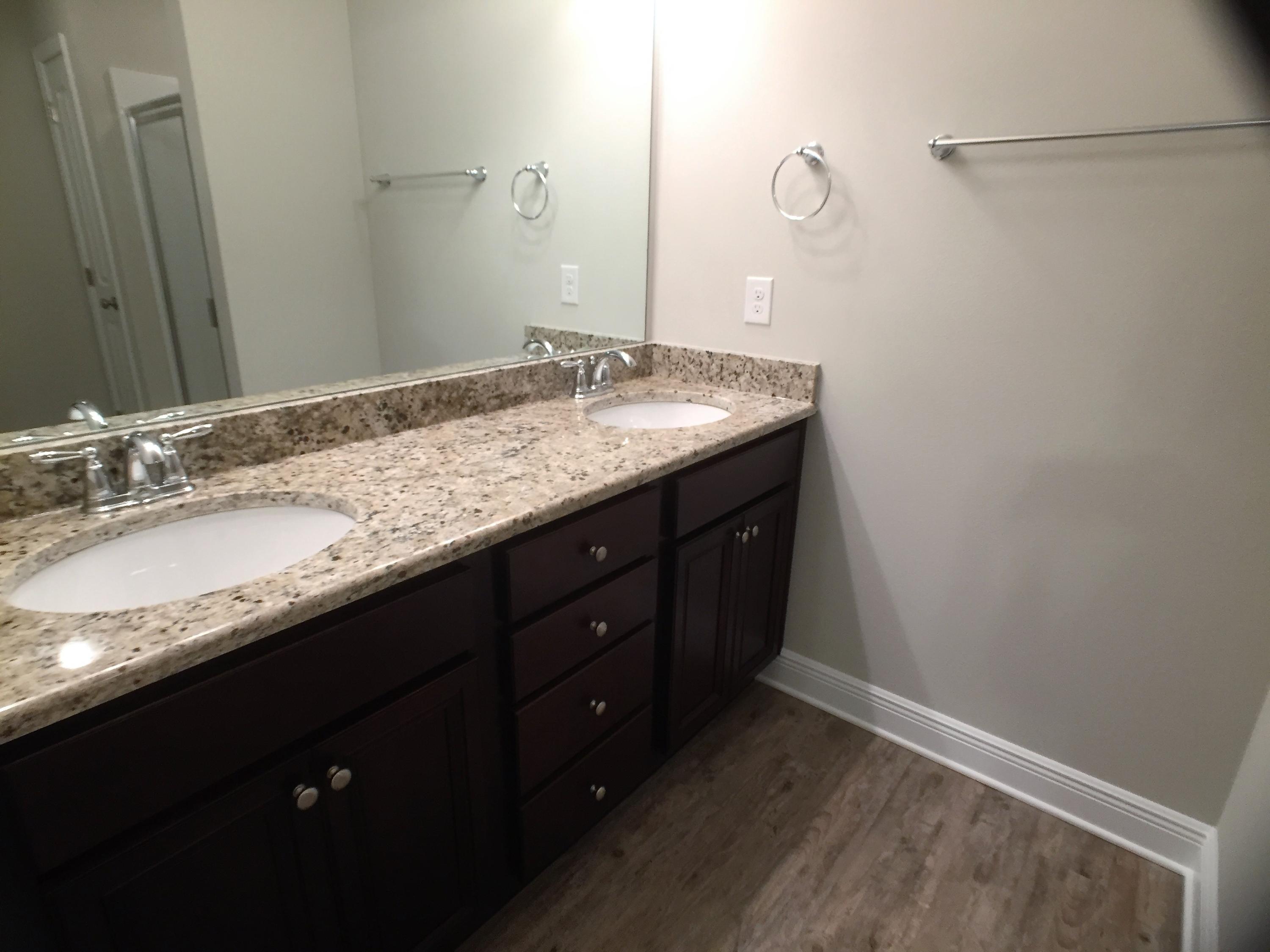 RESERVE POINTE - Residential Lease