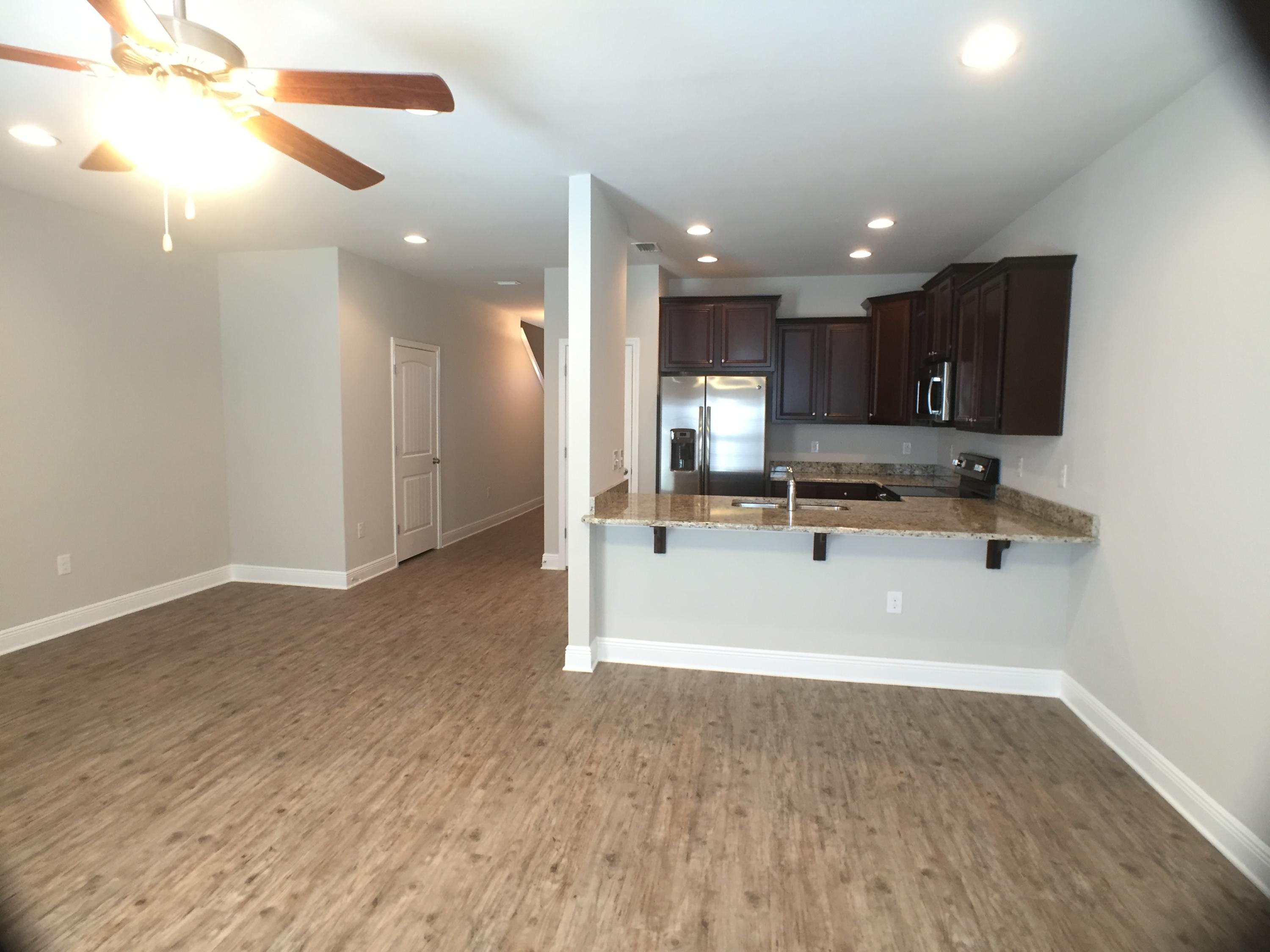 RESERVE POINTE - Residential Lease