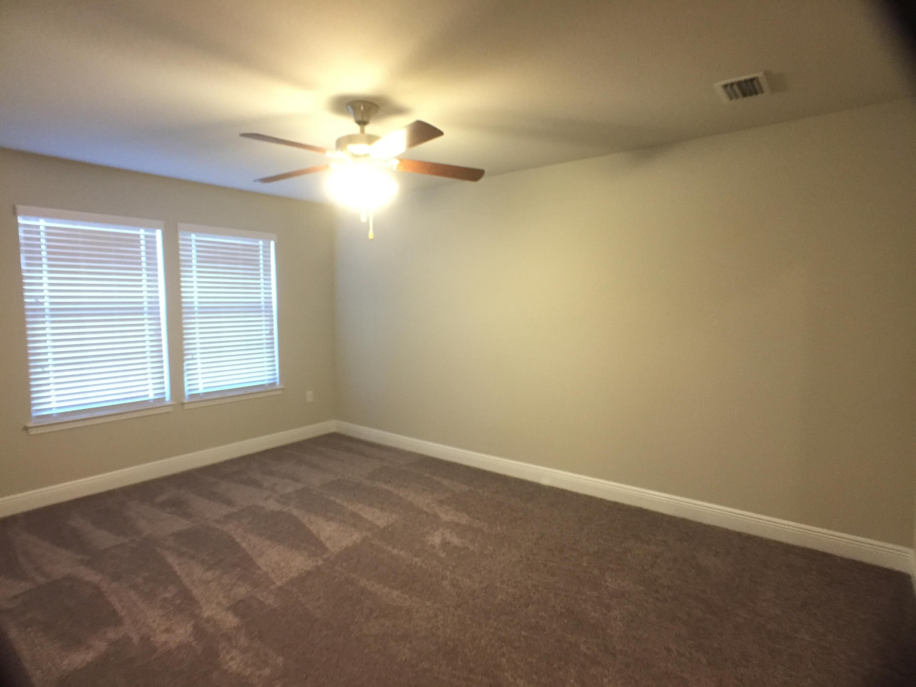 RESERVE POINTE - Residential Lease