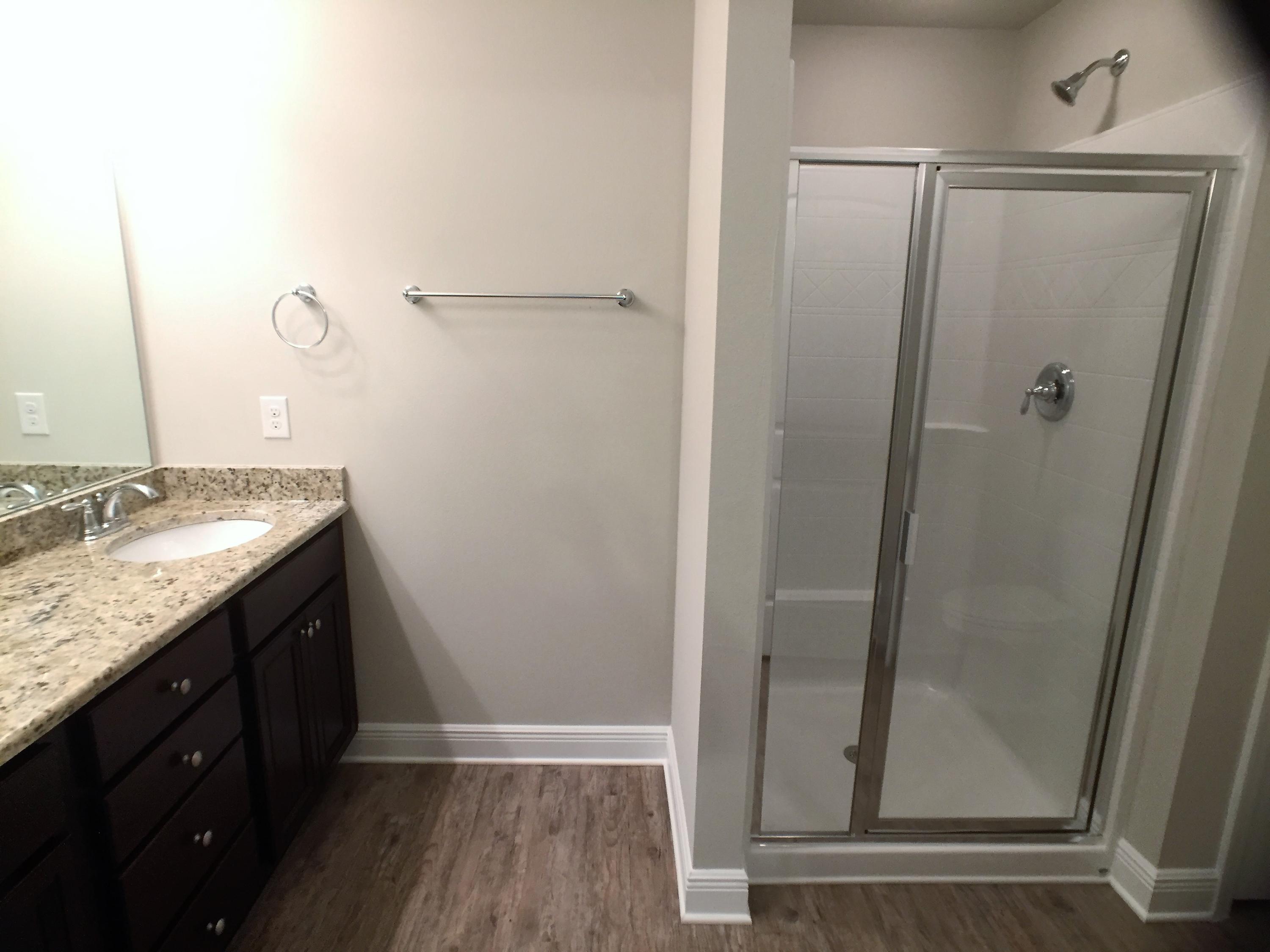 RESERVE POINTE - Residential Lease