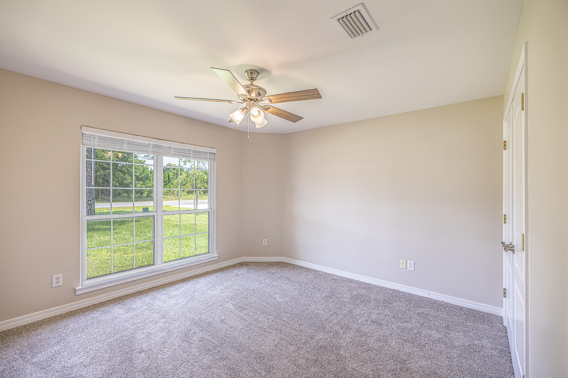 LEGEND COVE - Residential