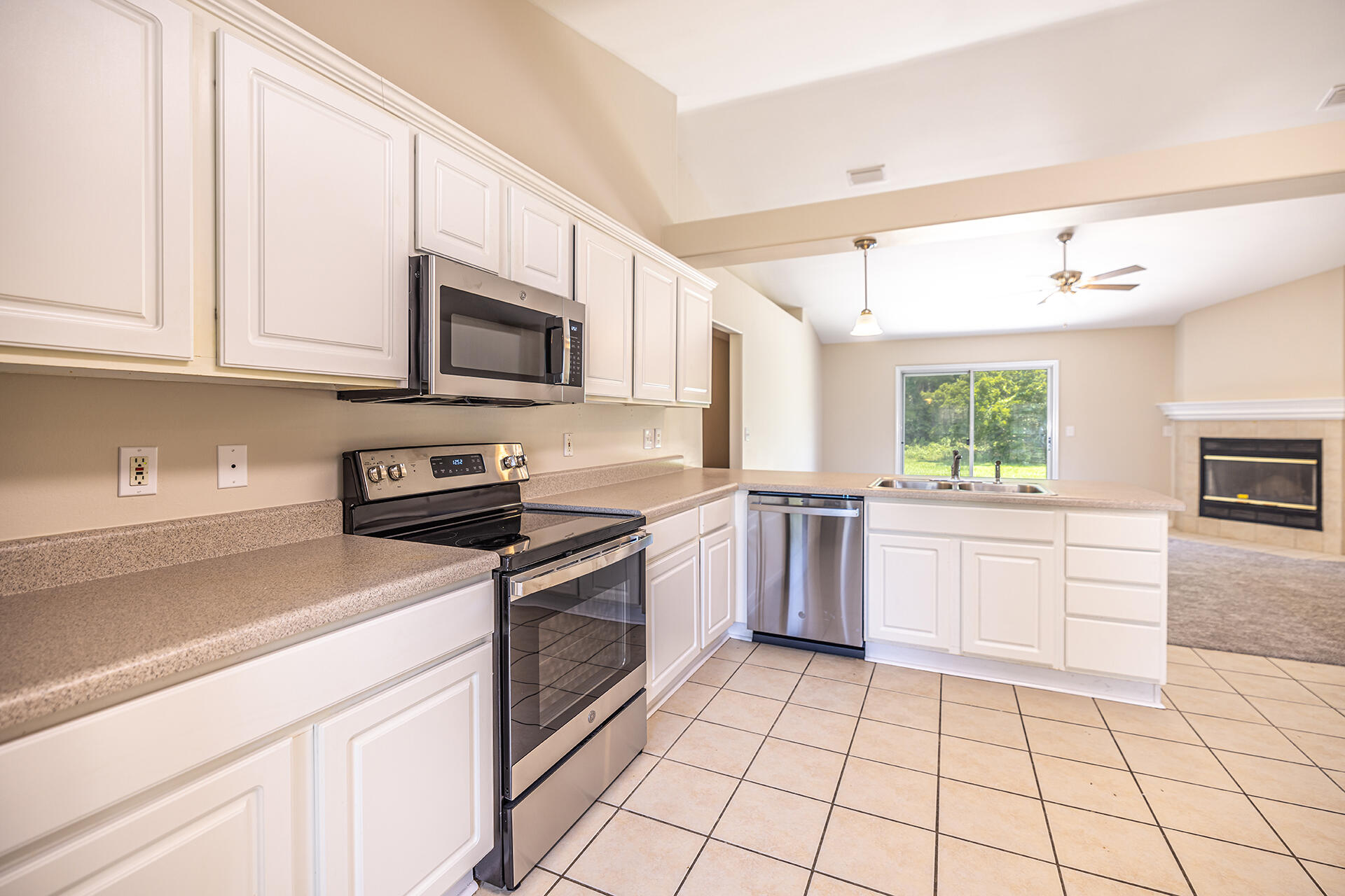 LEGEND COVE - Residential