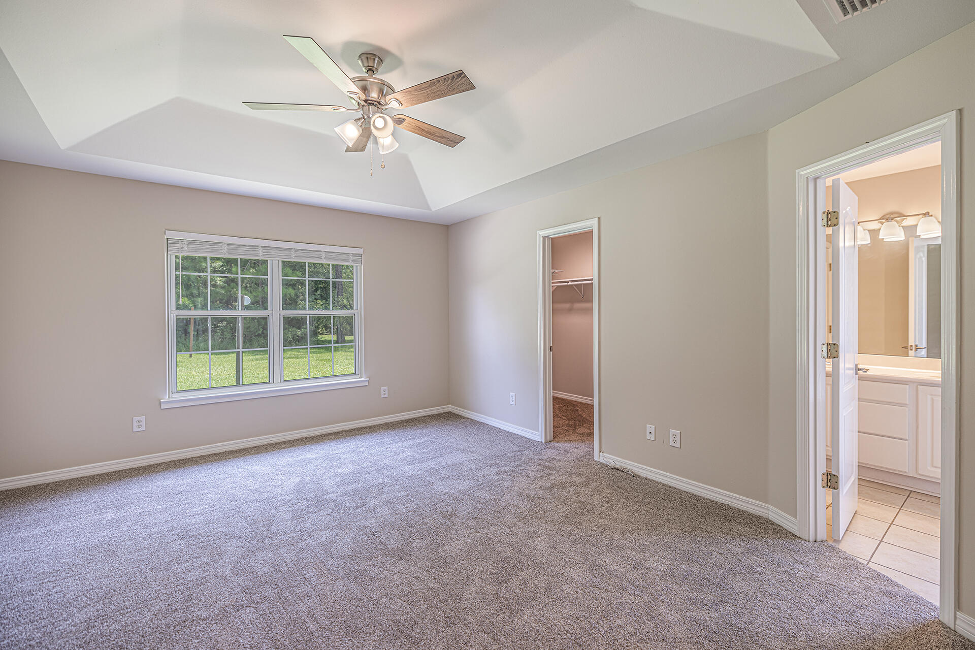 LEGEND COVE - Residential