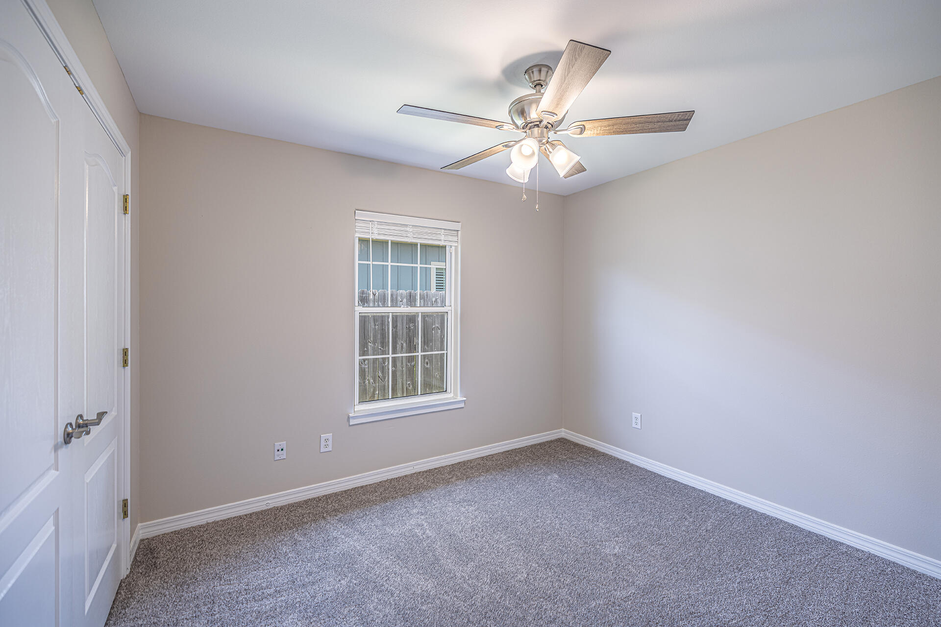 LEGEND COVE - Residential