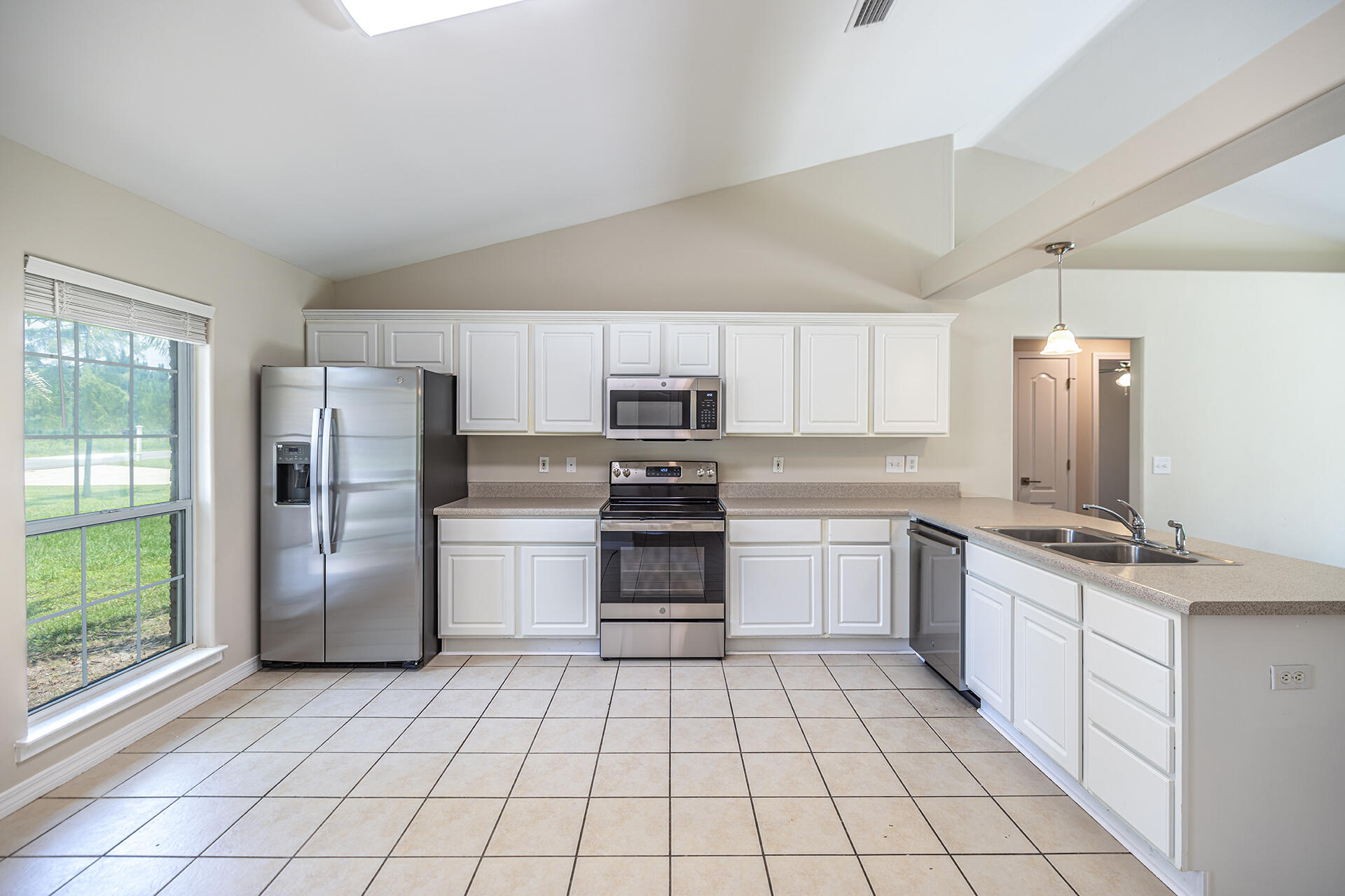 LEGEND COVE - Residential