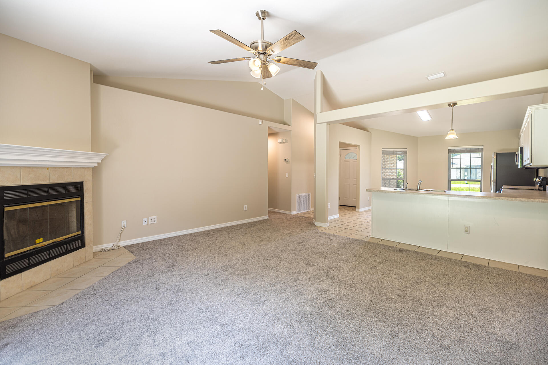 LEGEND COVE - Residential