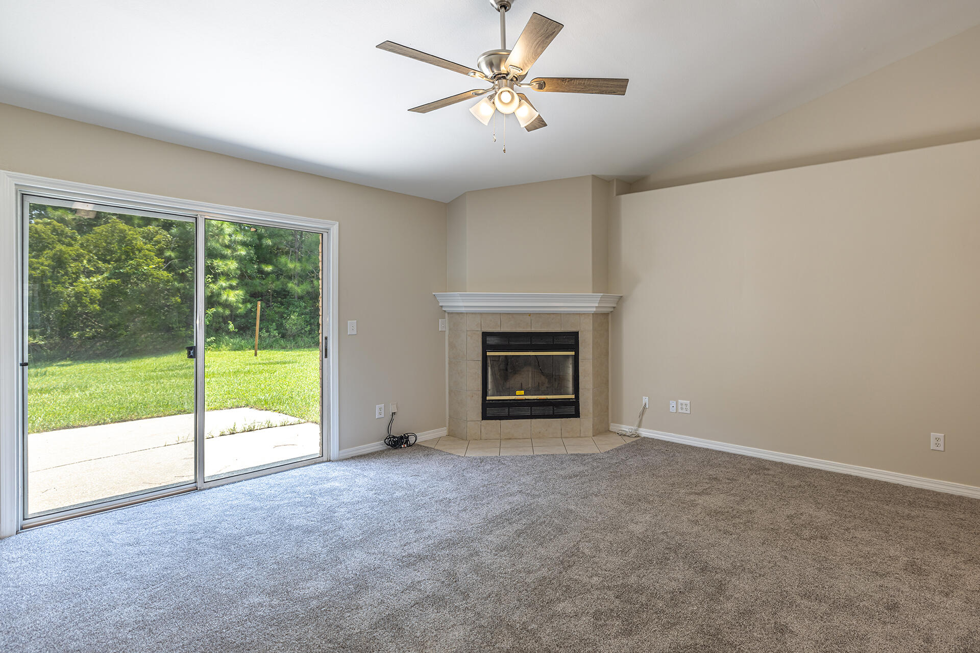 LEGEND COVE - Residential