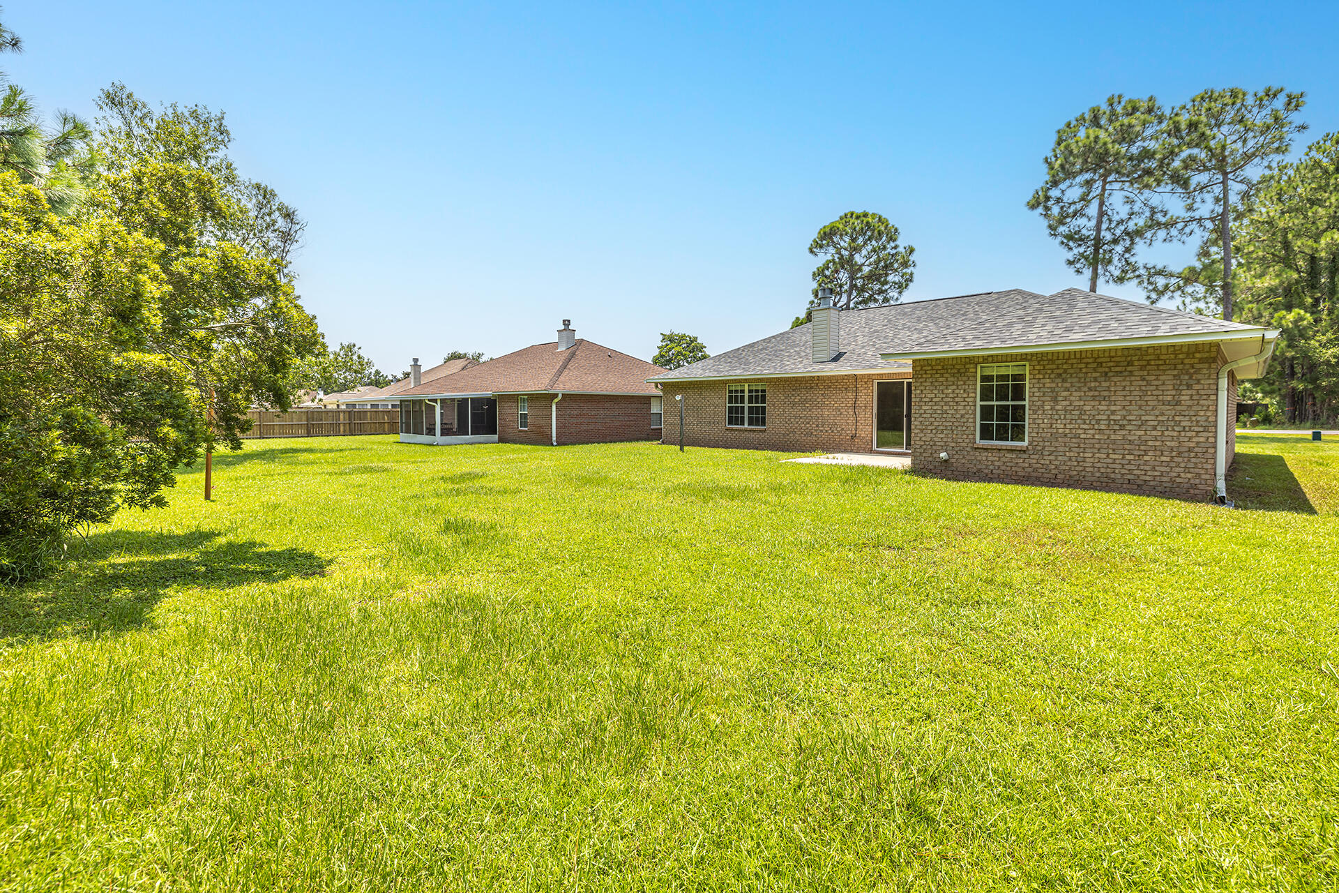 LEGEND COVE - Residential