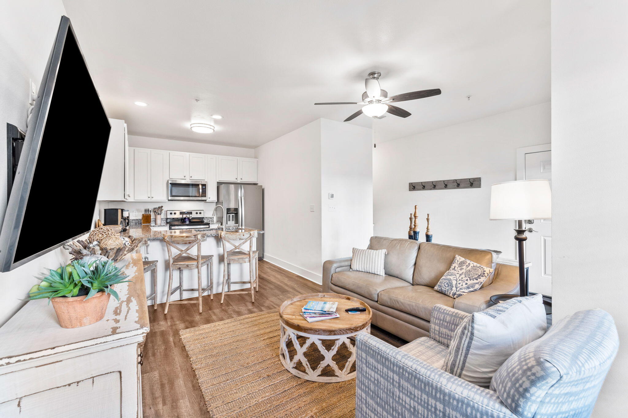 HIDDEN LAKE CONDOMINIUMS - Residential