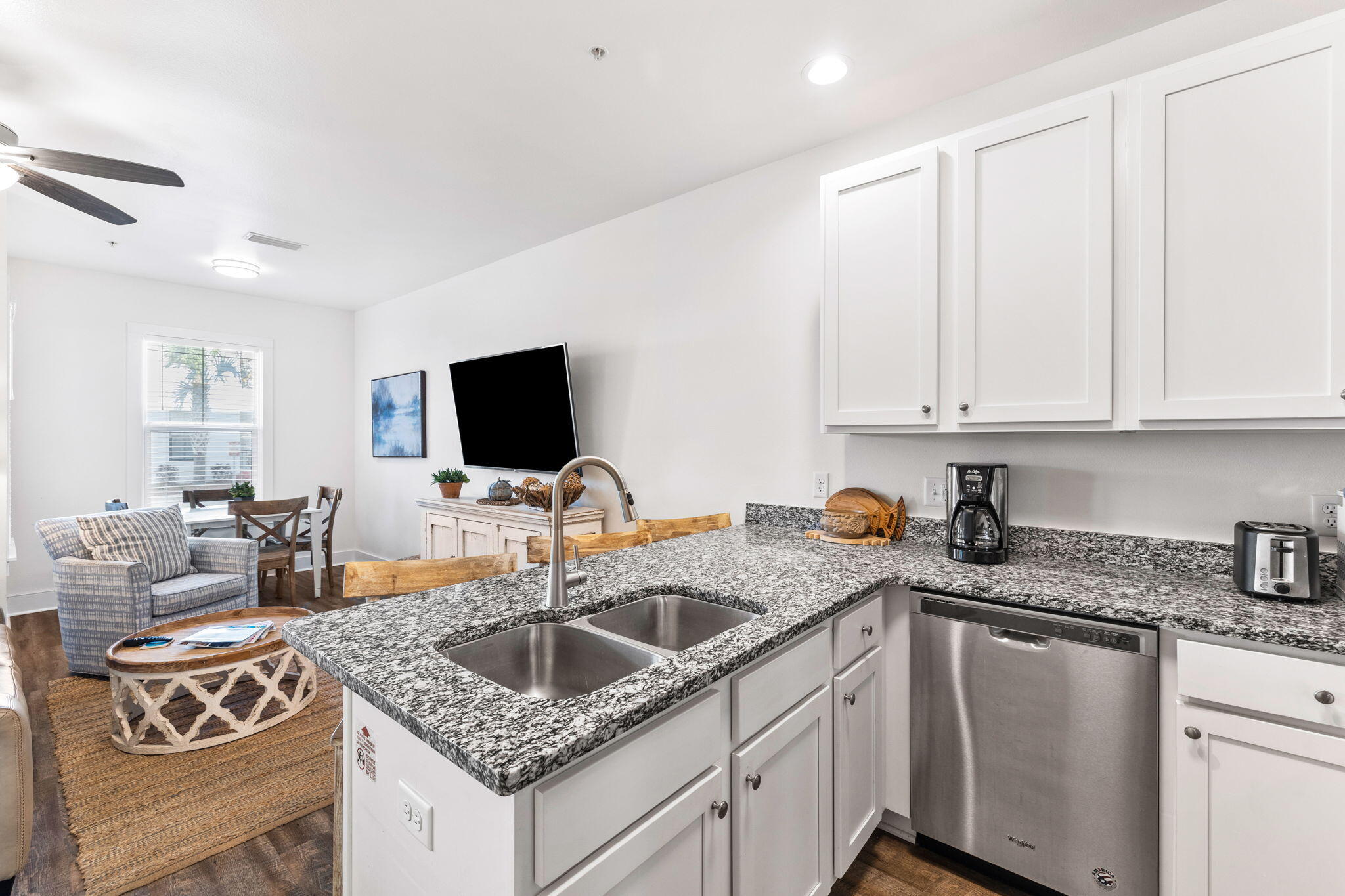 HIDDEN LAKE CONDOMINIUMS - Residential