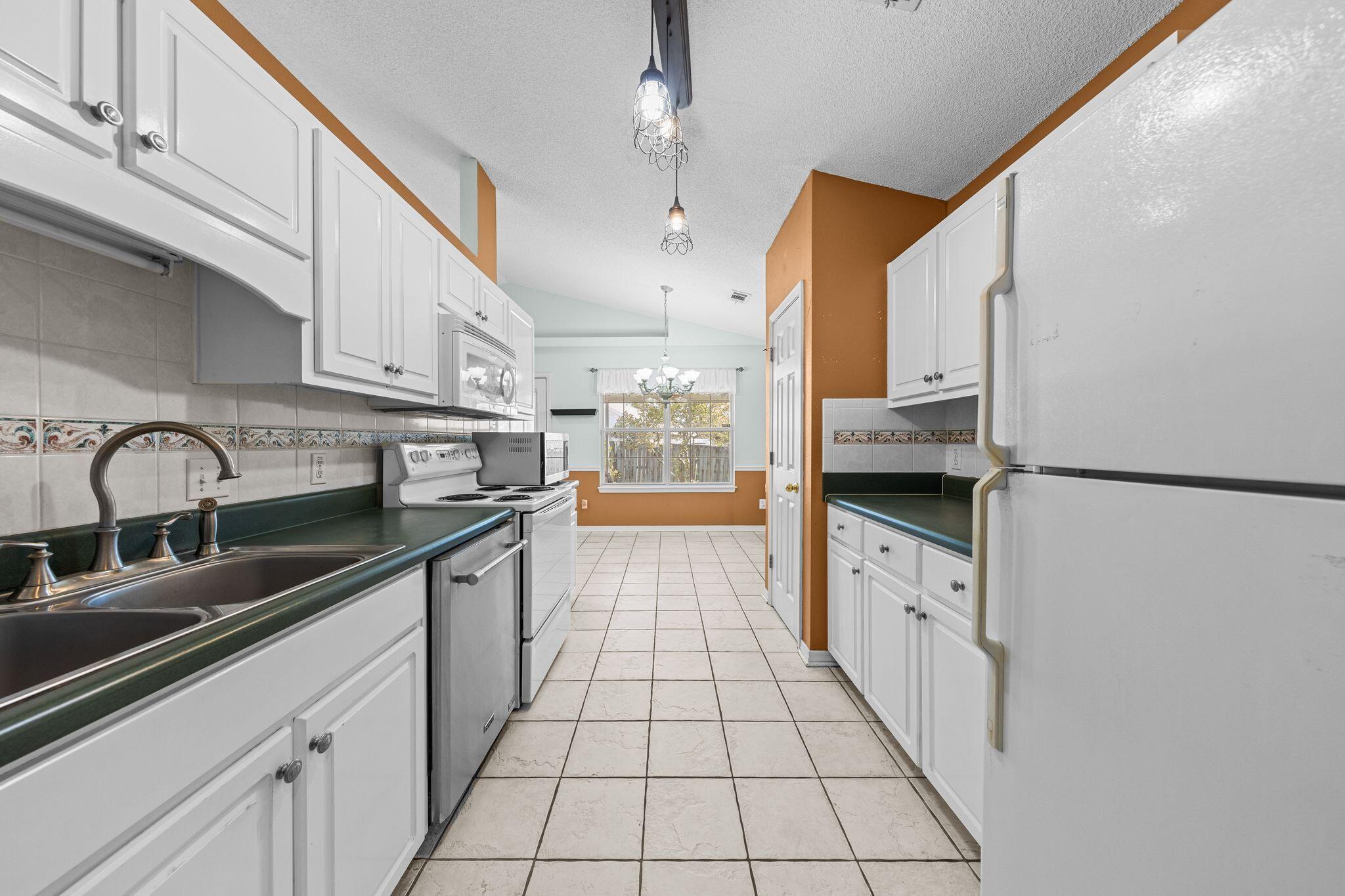 BAYOU PLACE - Residential