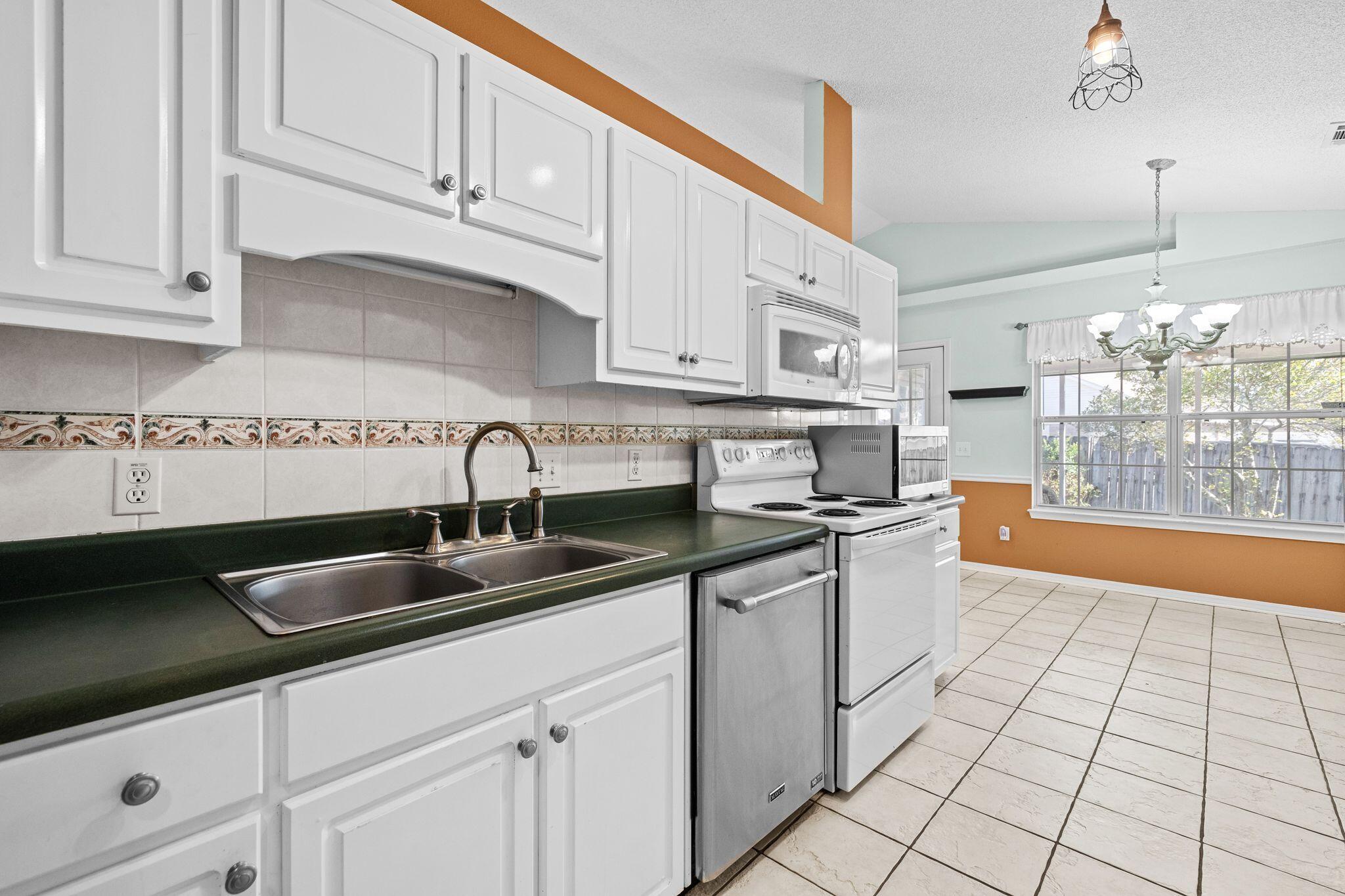 BAYOU PLACE - Residential