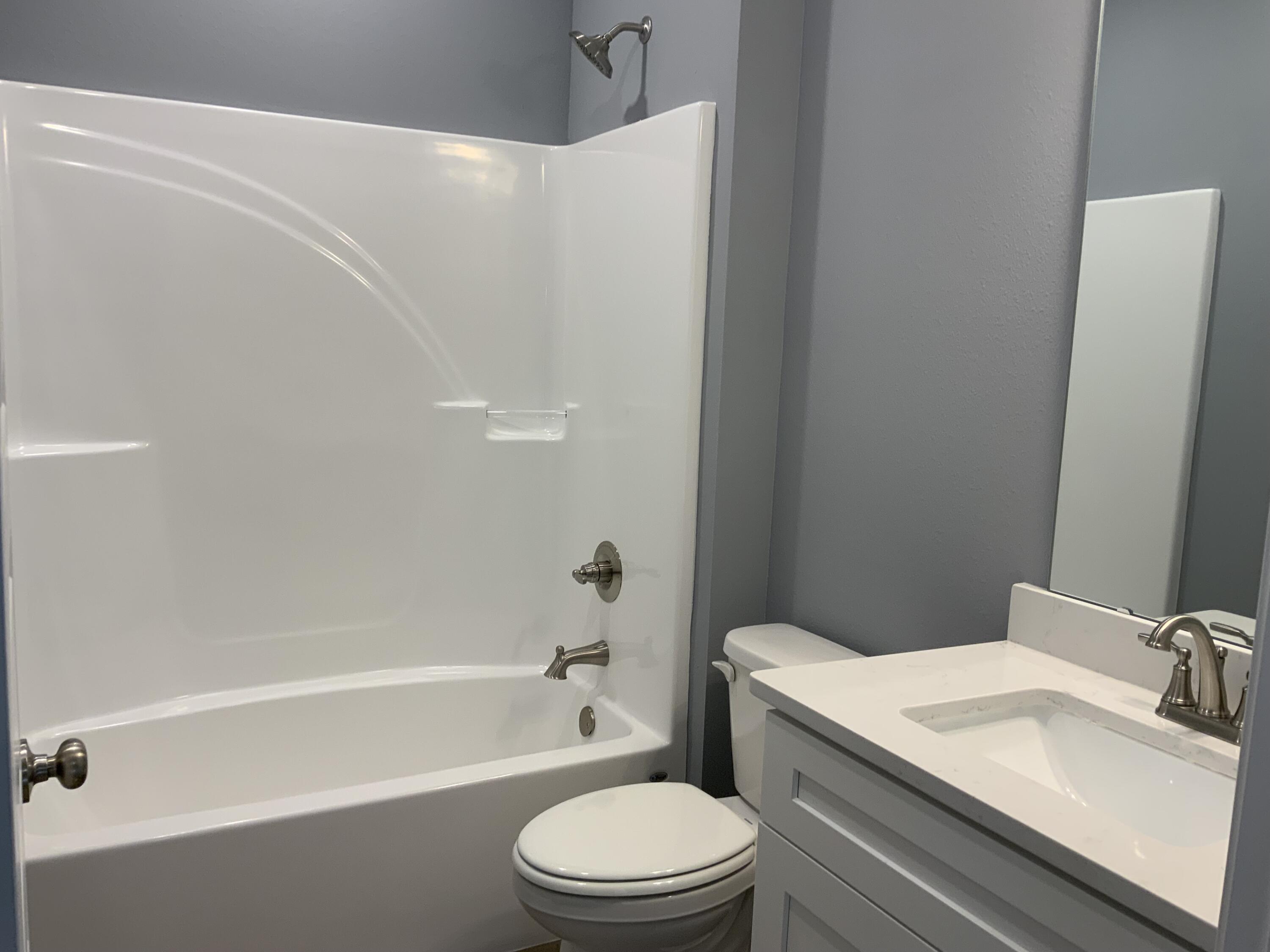 MAJESTIC OAKS VINEYARD - Residential