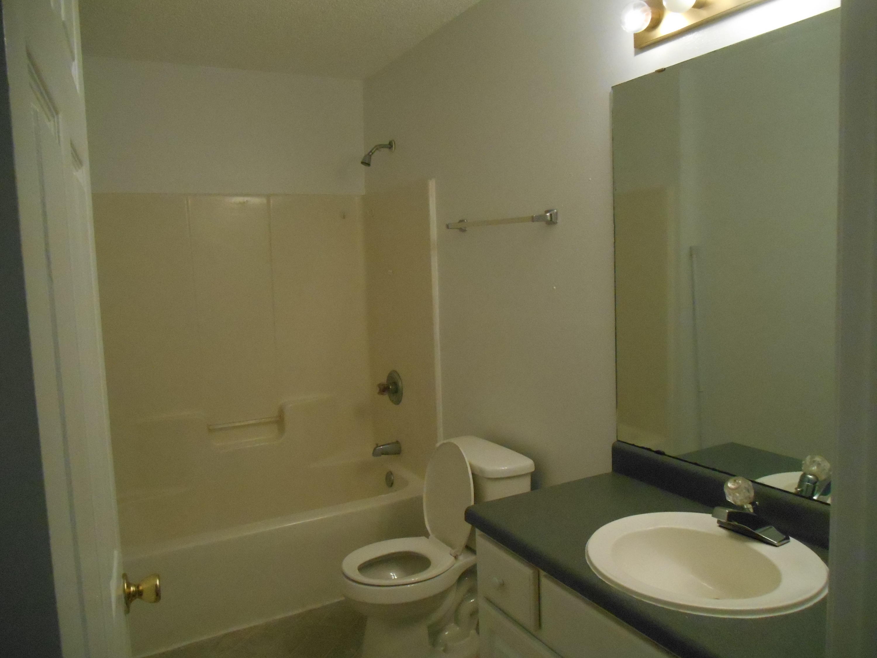 MORRIS ADDN TO CRESTVIEW - Residential Lease