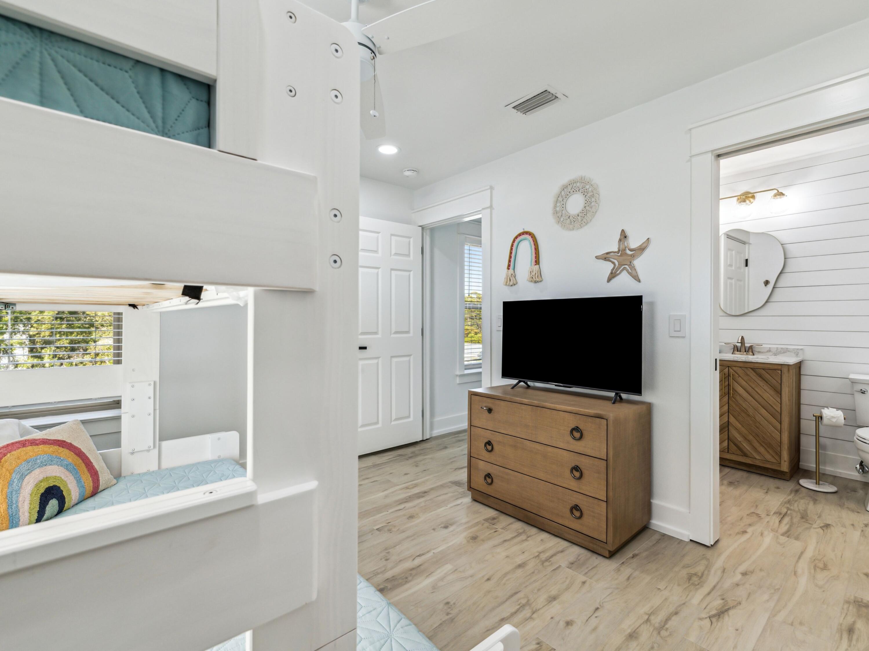 GRAYTON COVE - Residential