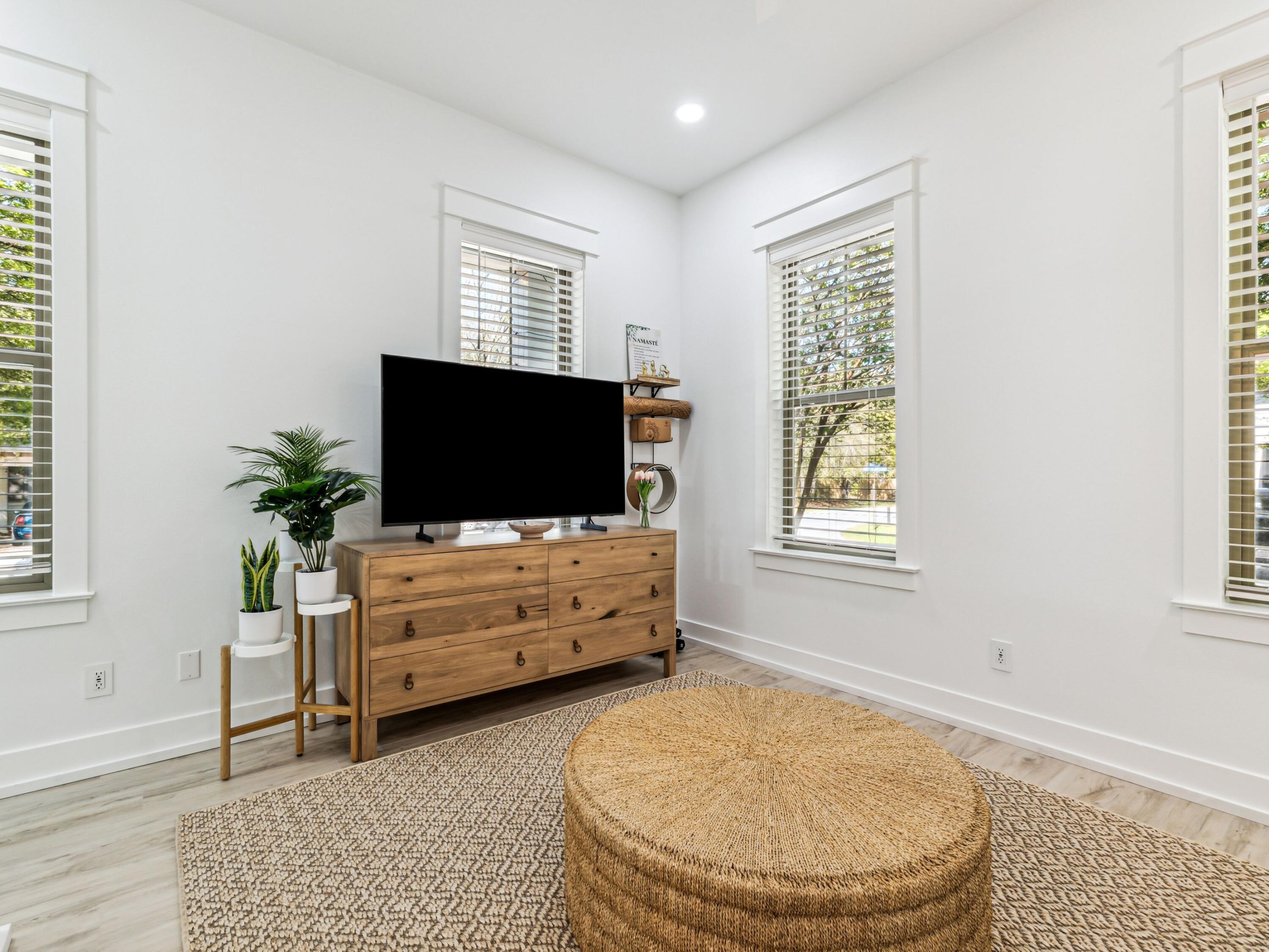 GRAYTON COVE - Residential