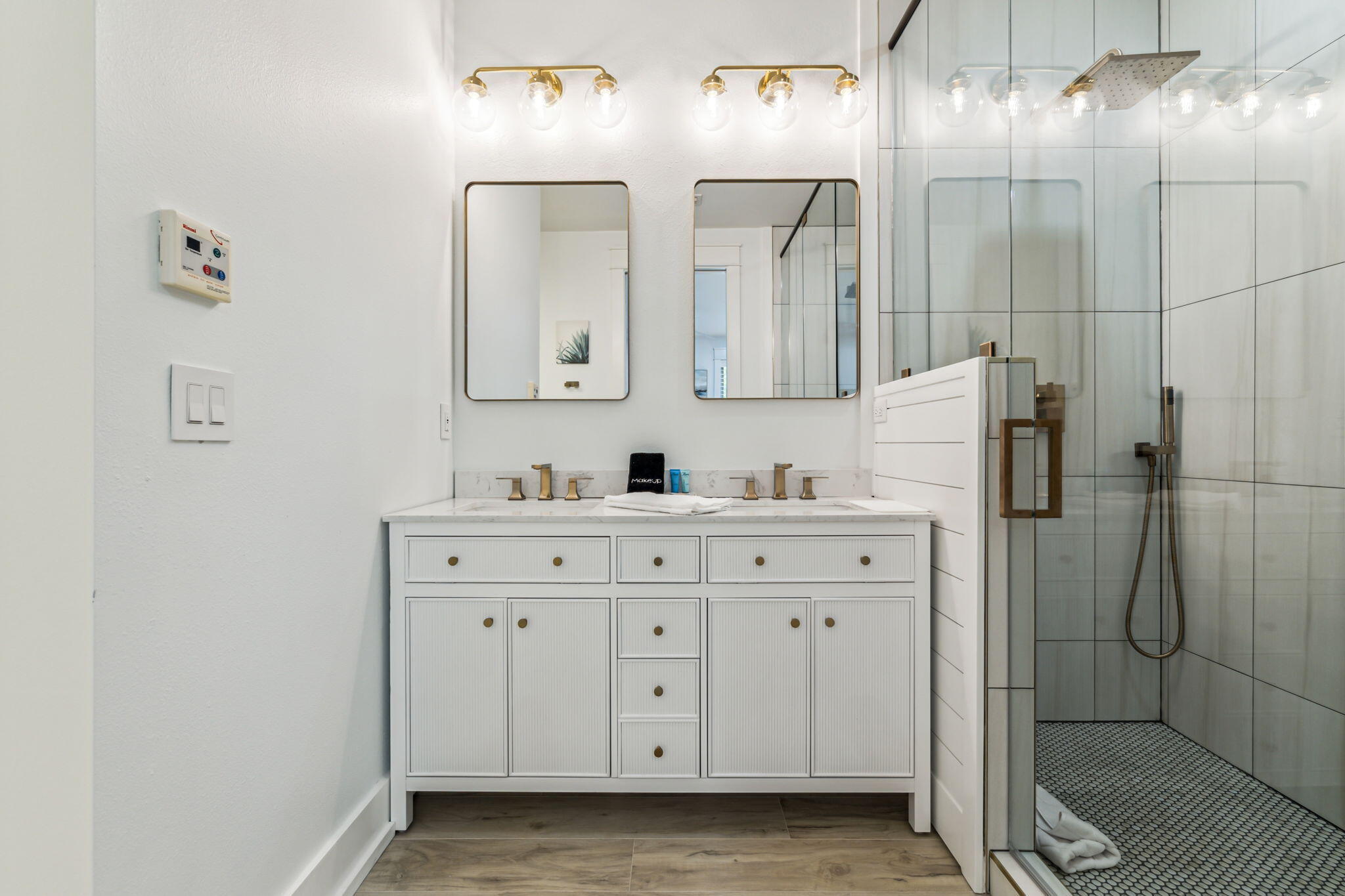 GRAYTON COVE - Residential