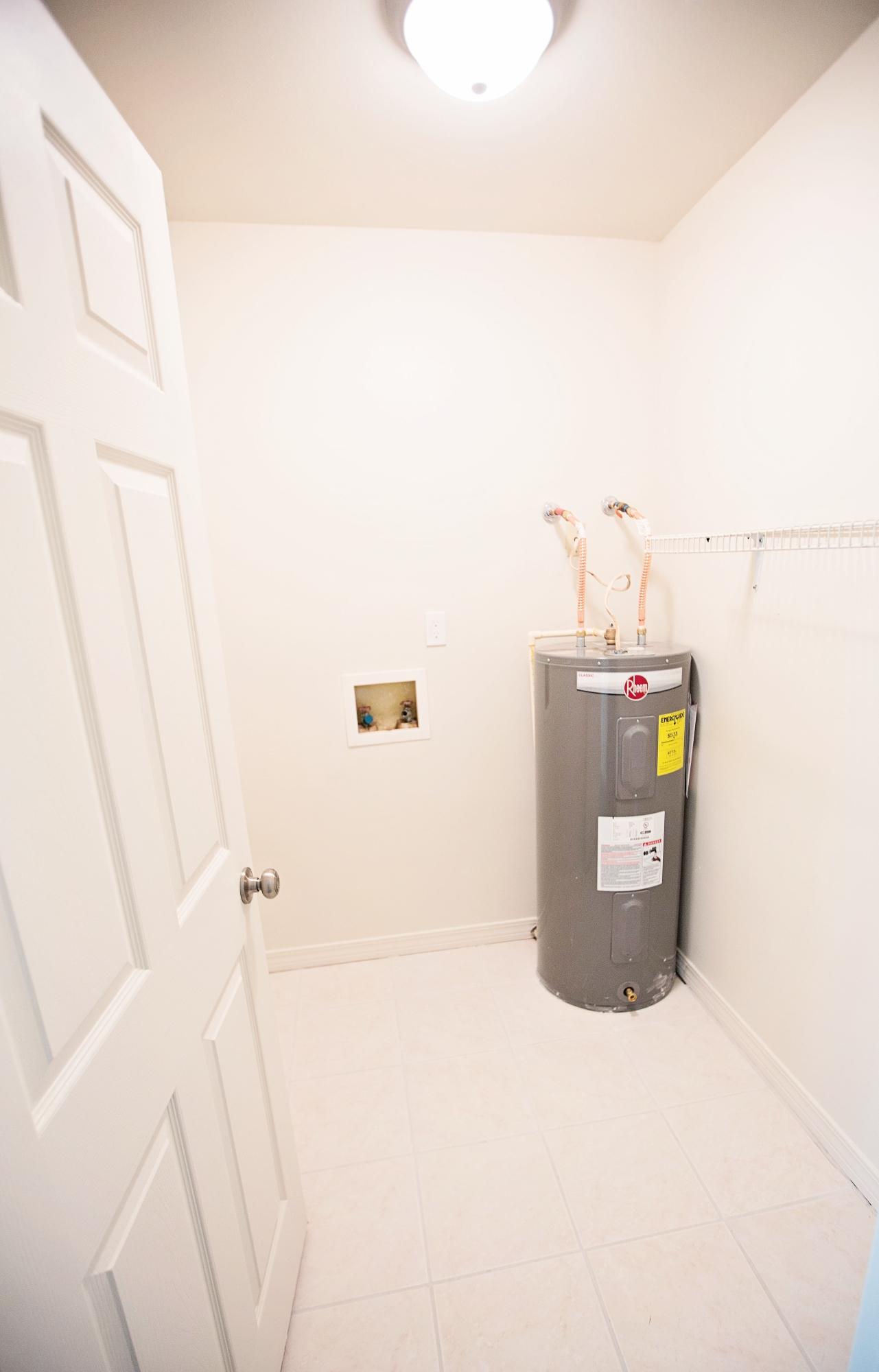 HIDDEN TRAILS PH 1 - Residential