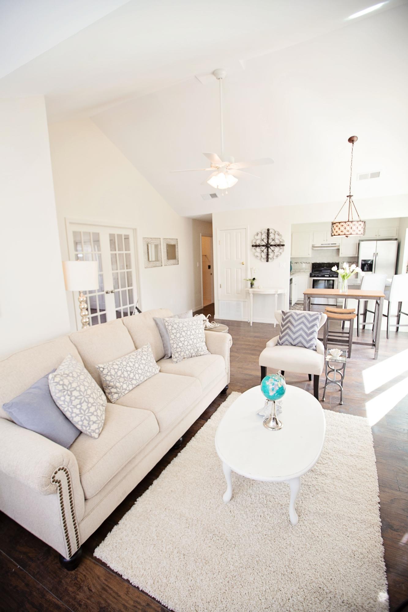 HIDDEN TRAILS PH 1 - Residential