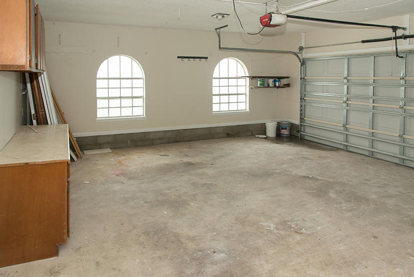 TANGLEWOOD S/D 1ST ADDN - Residential Lease