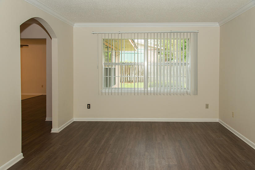 TANGLEWOOD S/D 1ST ADDN - Residential Lease